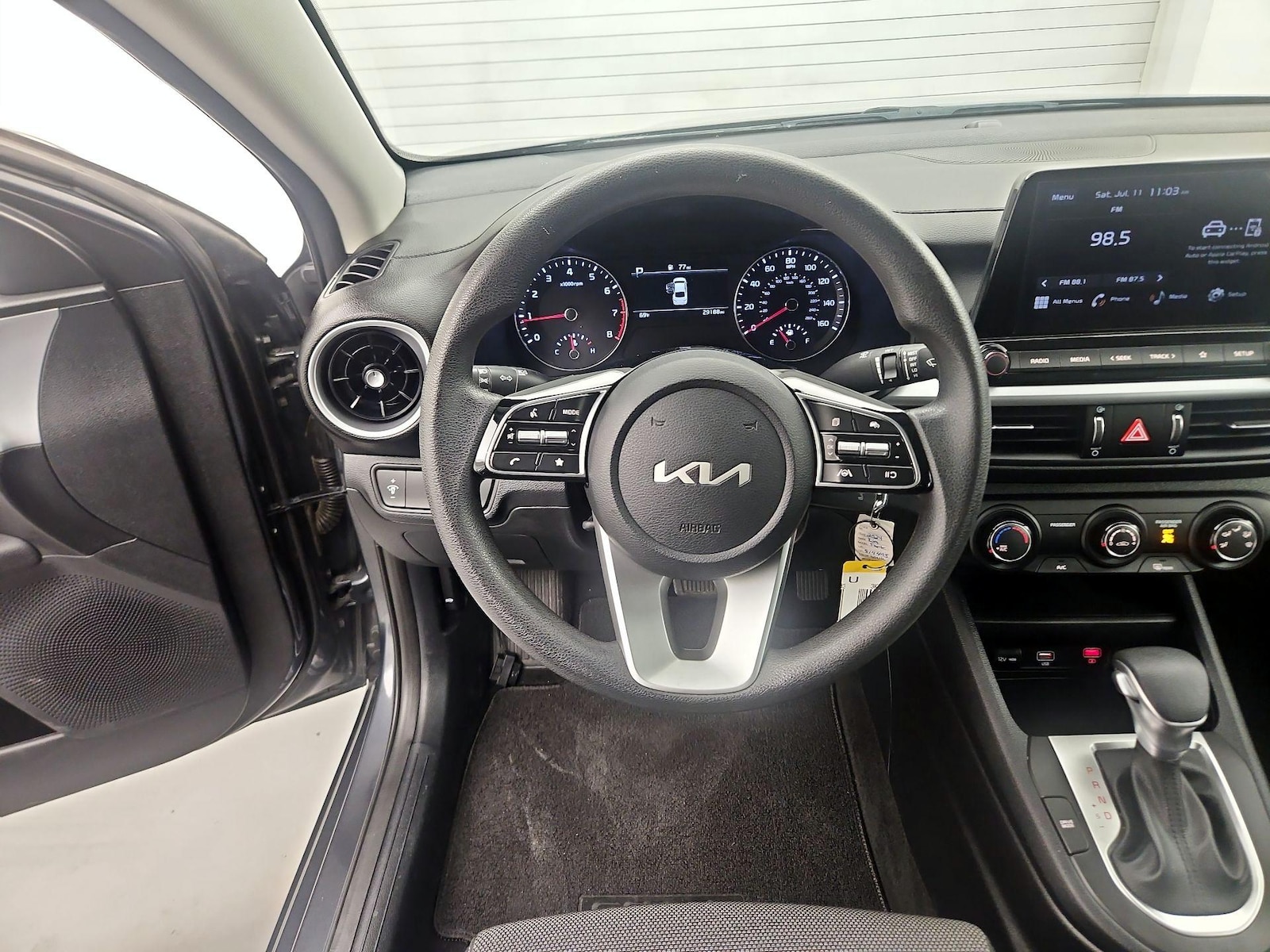 2024 Kia Forte LX - Photo 11