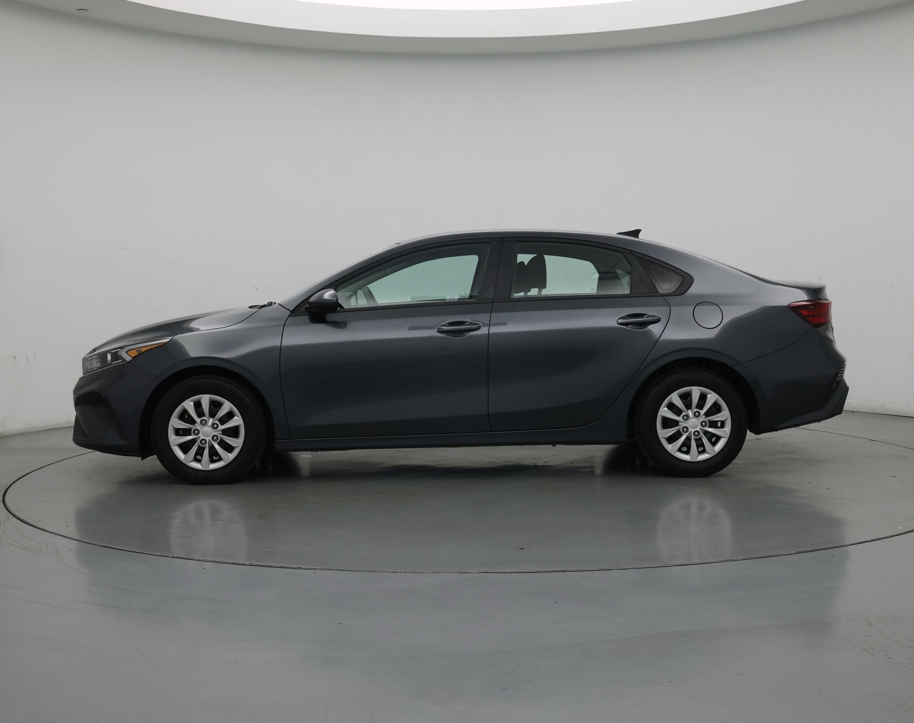 Thumbnail: 2024 Kia Forte - 3