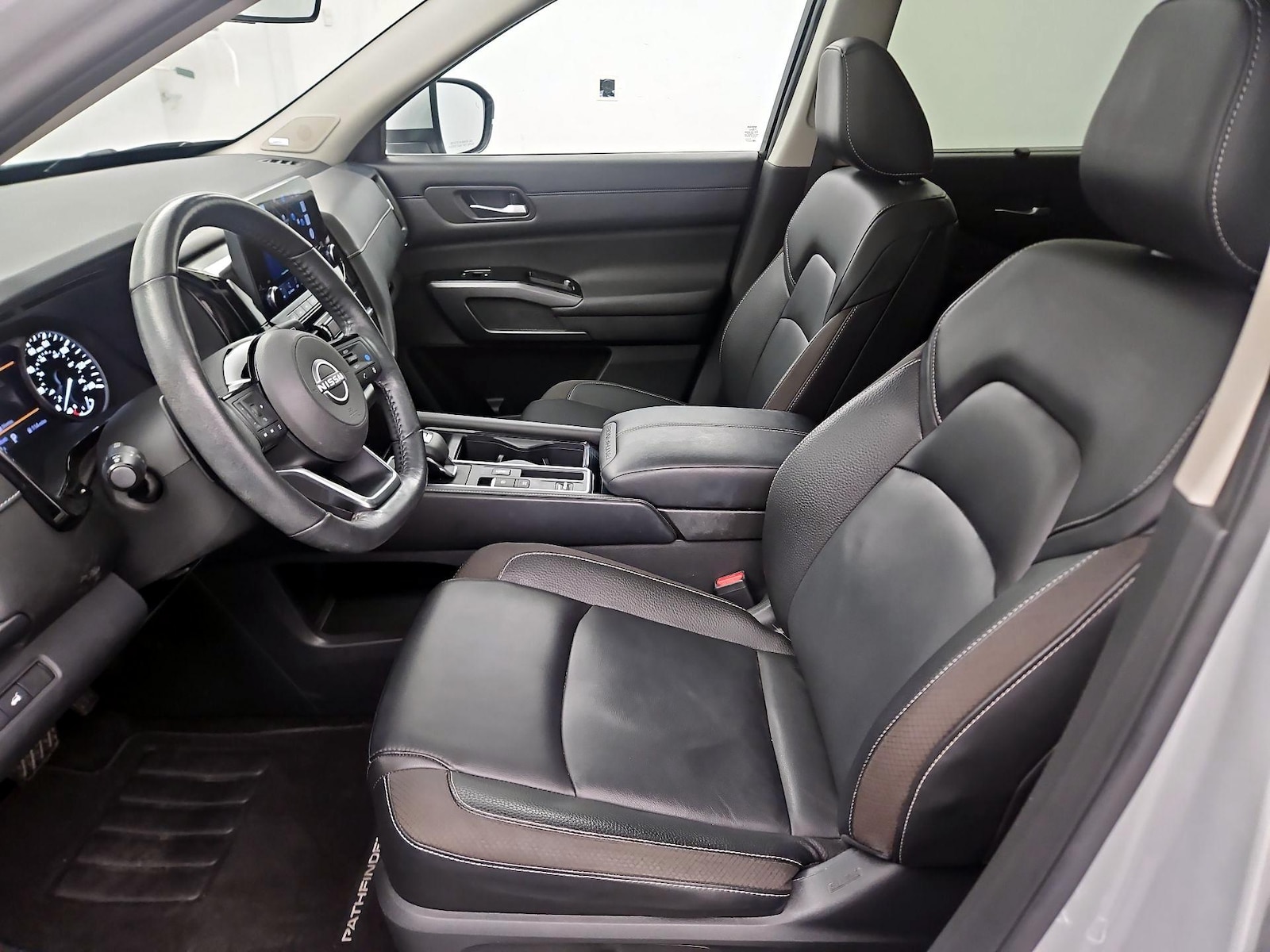 2023 Nissan Pathfinder SL - Photo 12