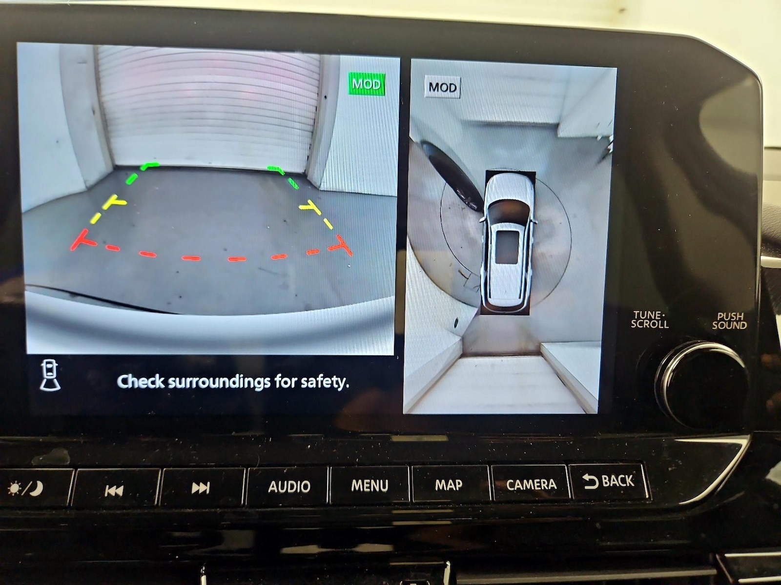 2023 Nissan Pathfinder SL - Photo 16