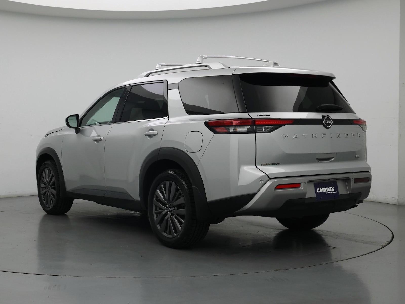 2023 Nissan Pathfinder SL - Photo 3