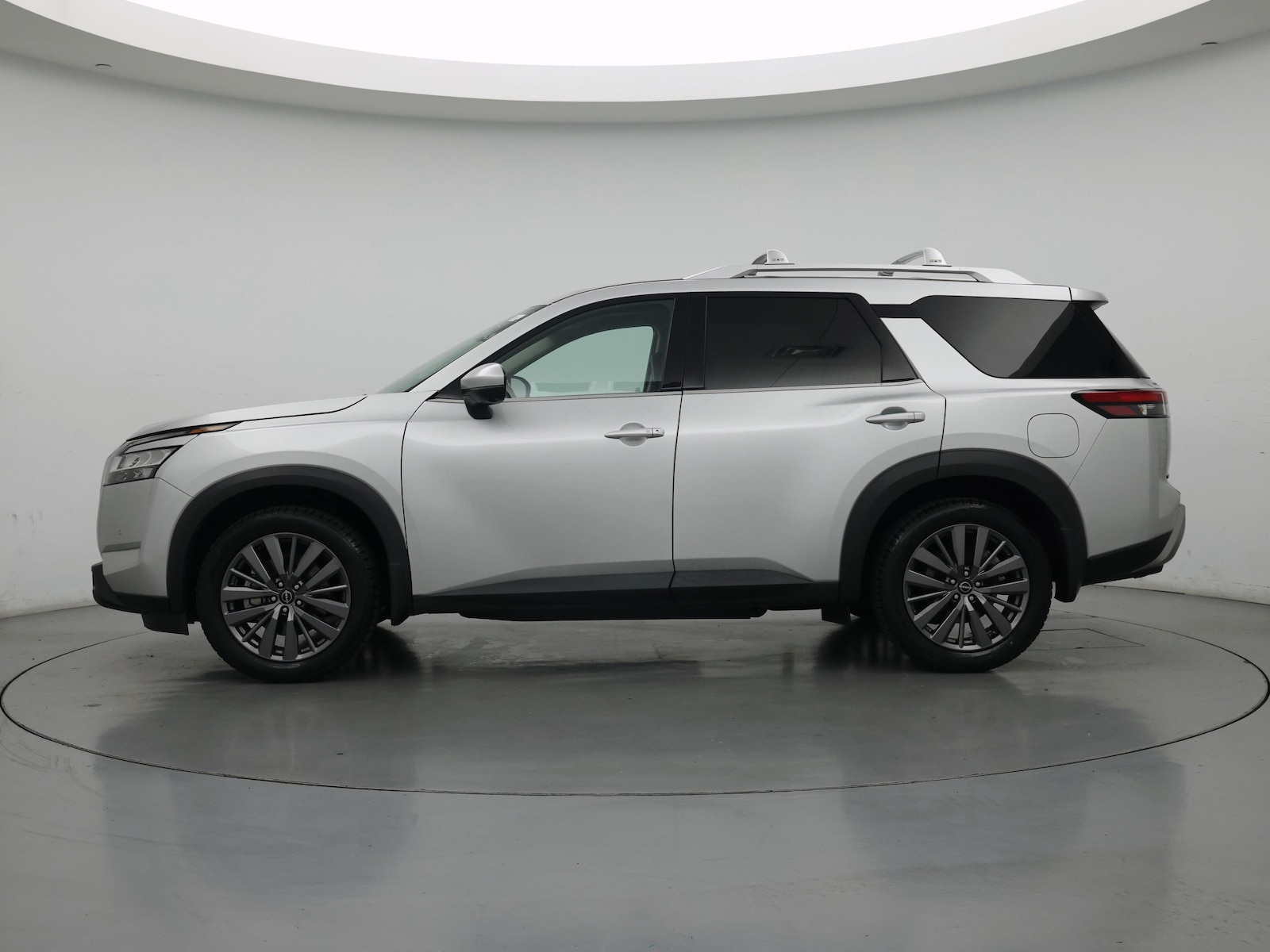 2023 Nissan Pathfinder SL - Photo 4