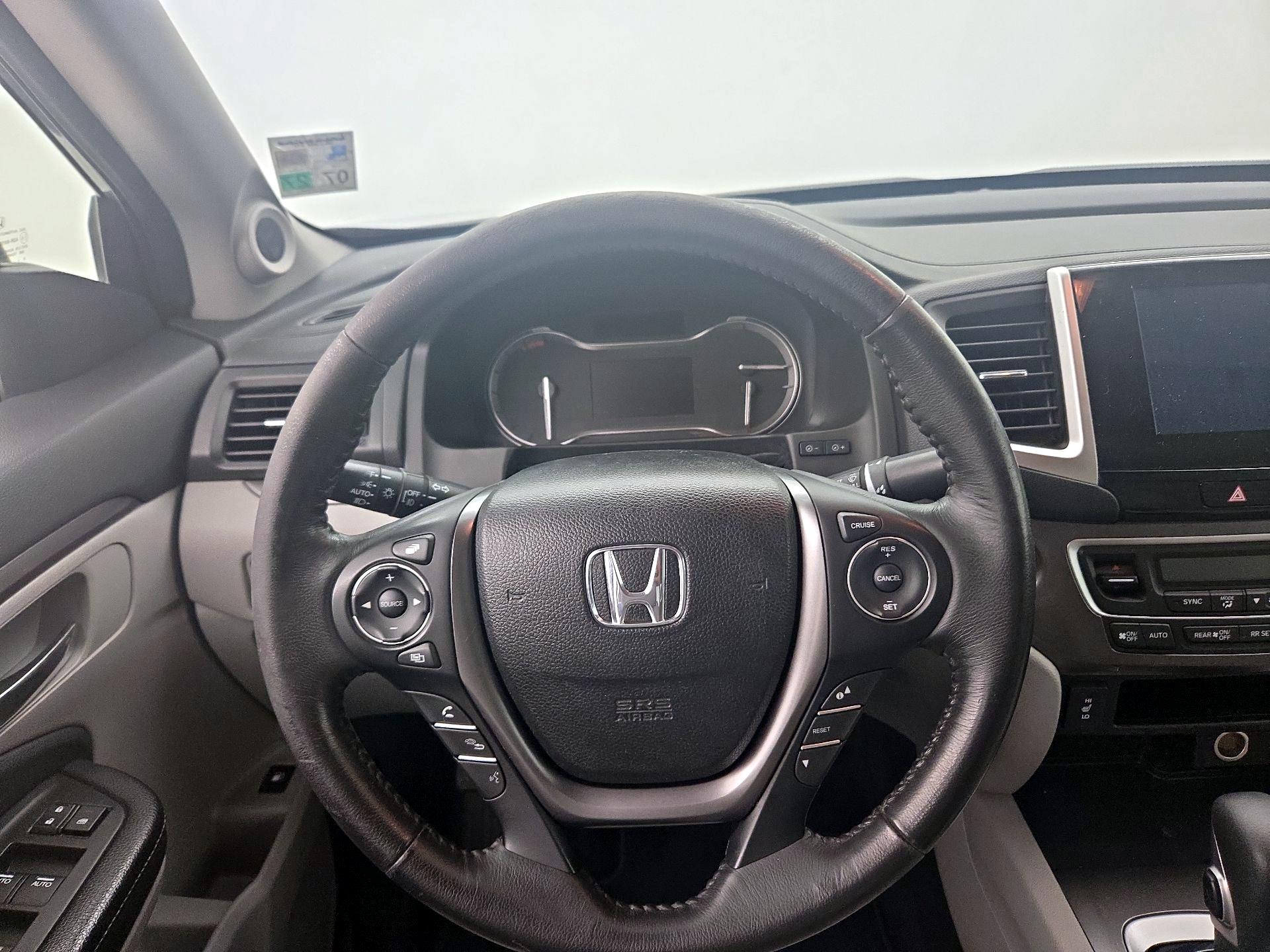Thumbnail: 2017 Honda Ridgeline - 10