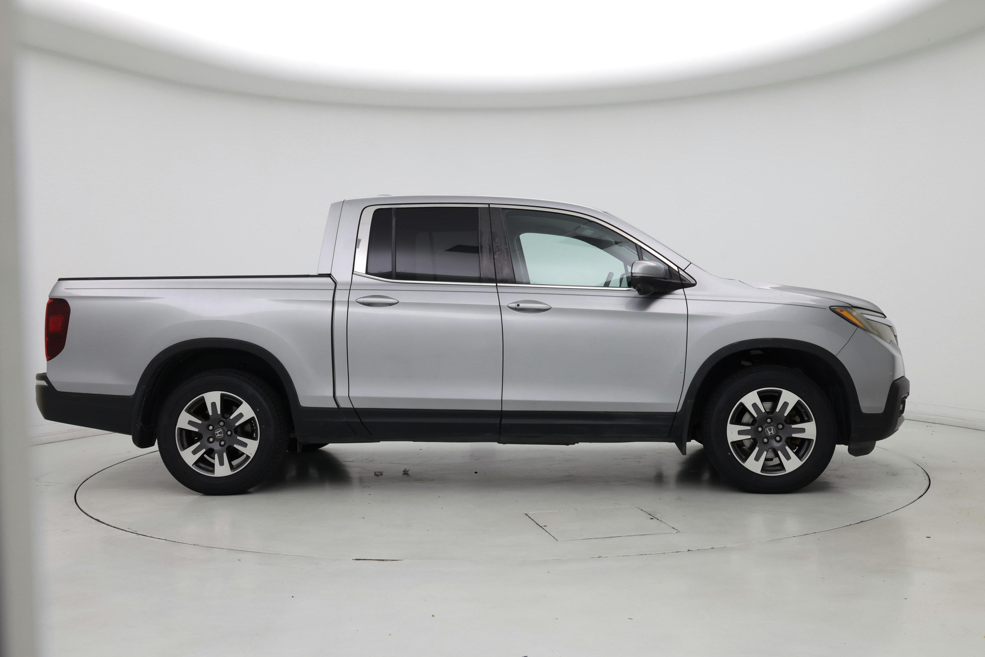 Thumbnail: 2017 Honda Ridgeline - 7