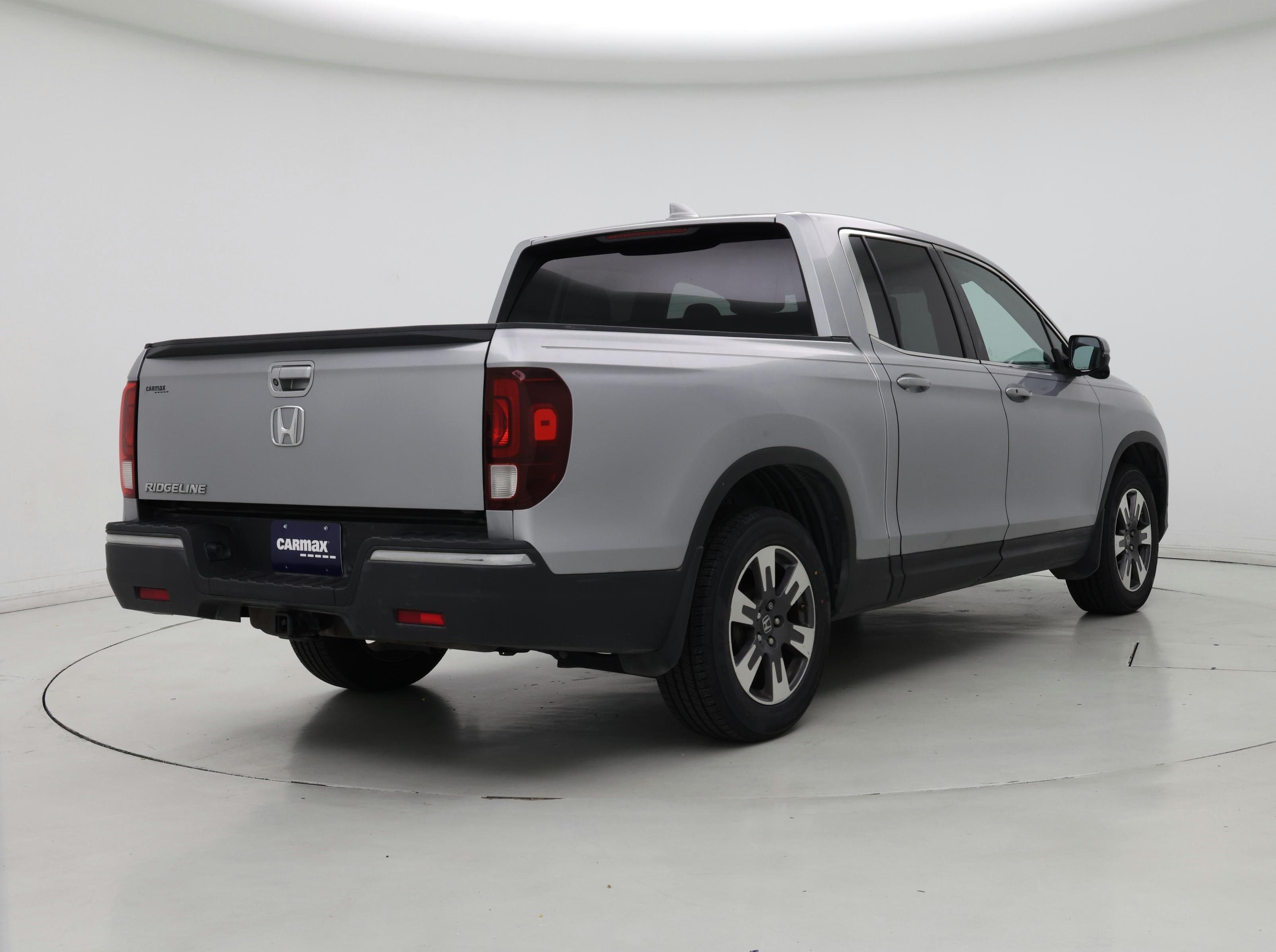Thumbnail: 2017 Honda Ridgeline - 8
