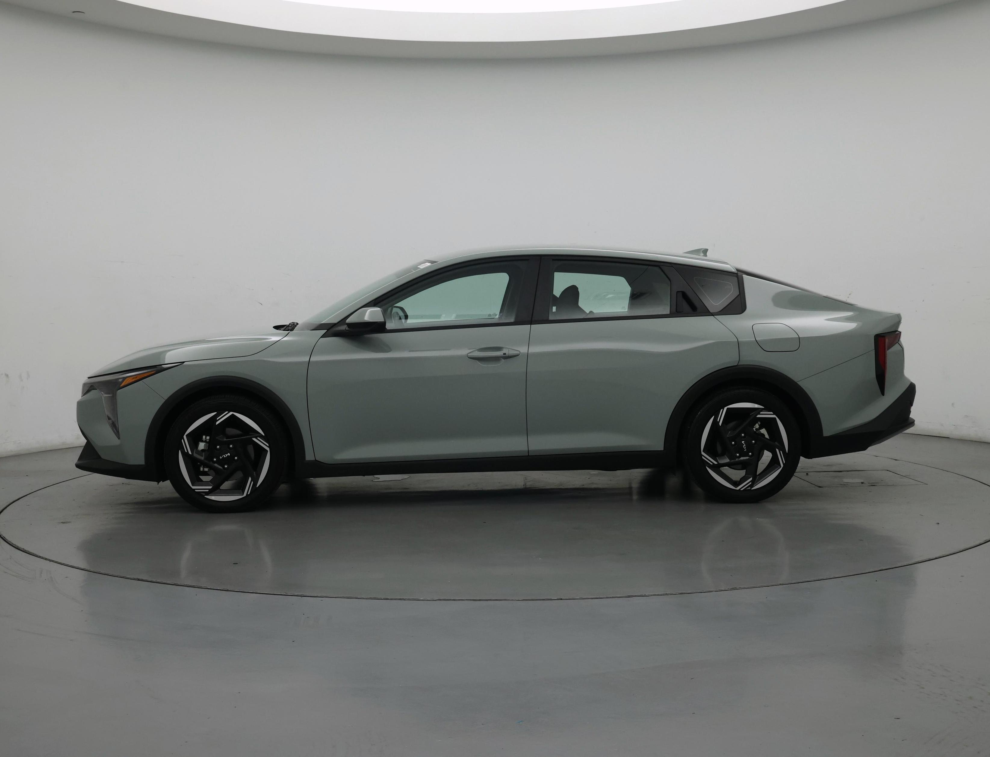 Thumbnail: 2025 Kia K4 - 3