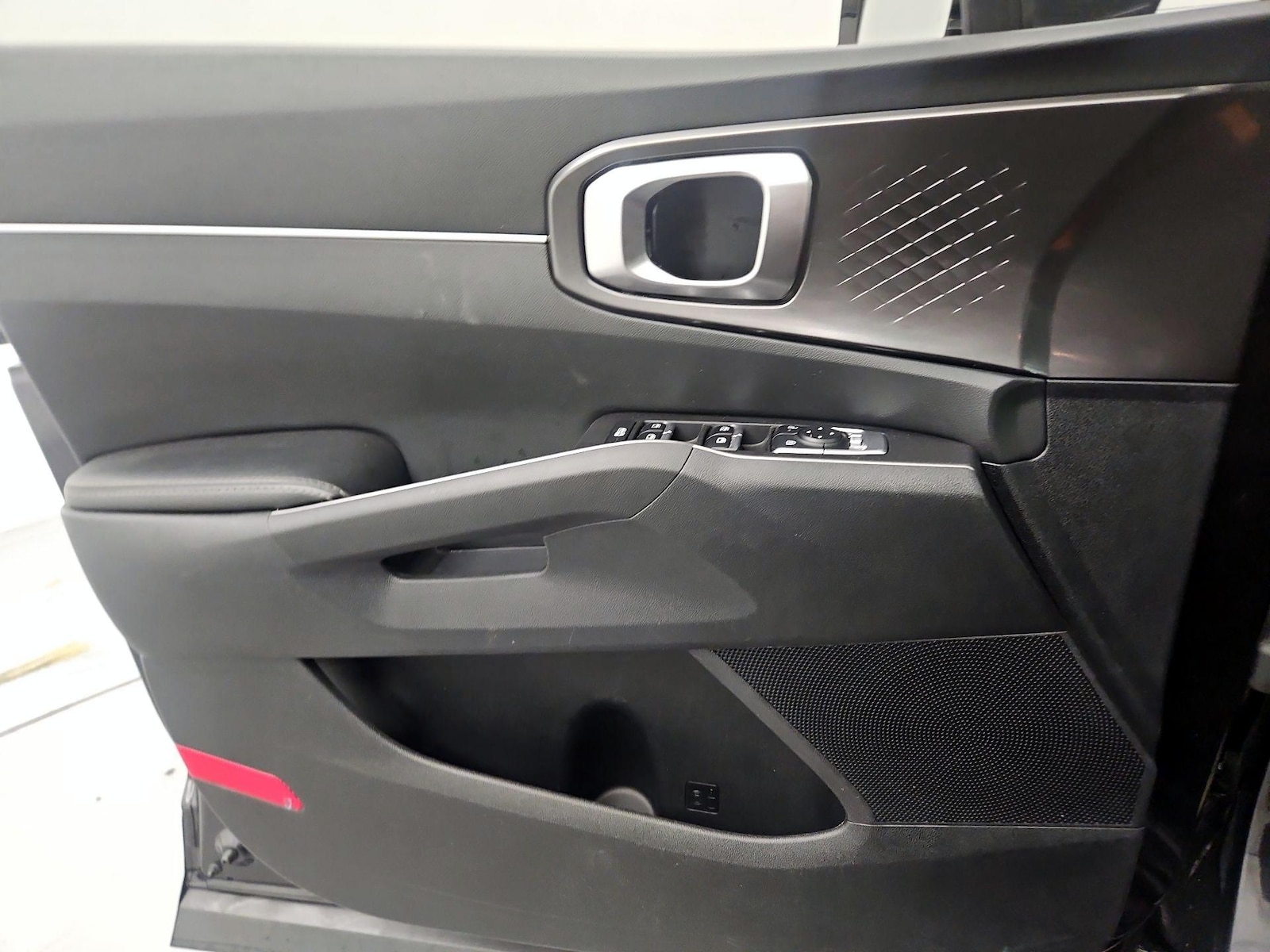 2025 Kia Sorento LX - Photo 13