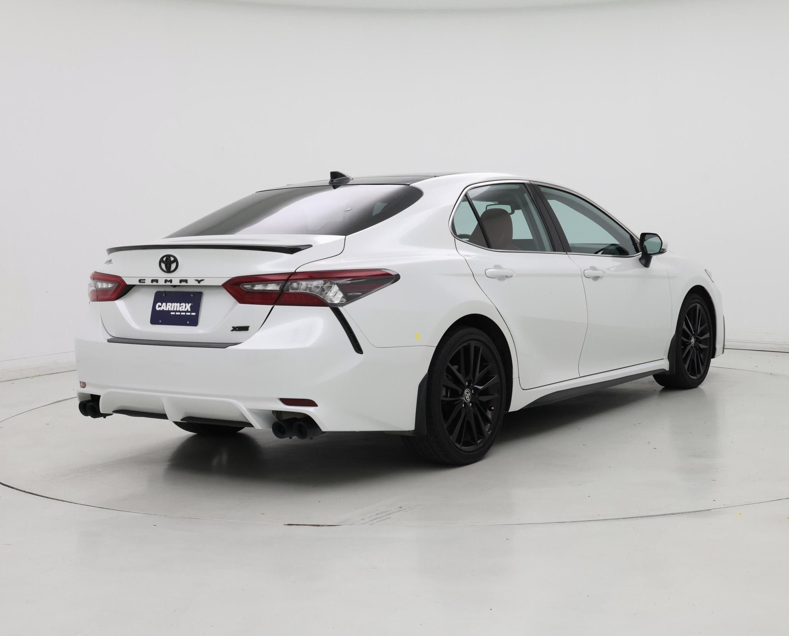 Thumbnail: 2022 Toyota Camry - 8