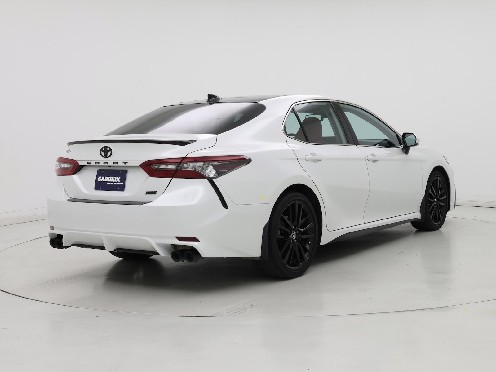 2022 Toyota Camry XSE - Photo 9