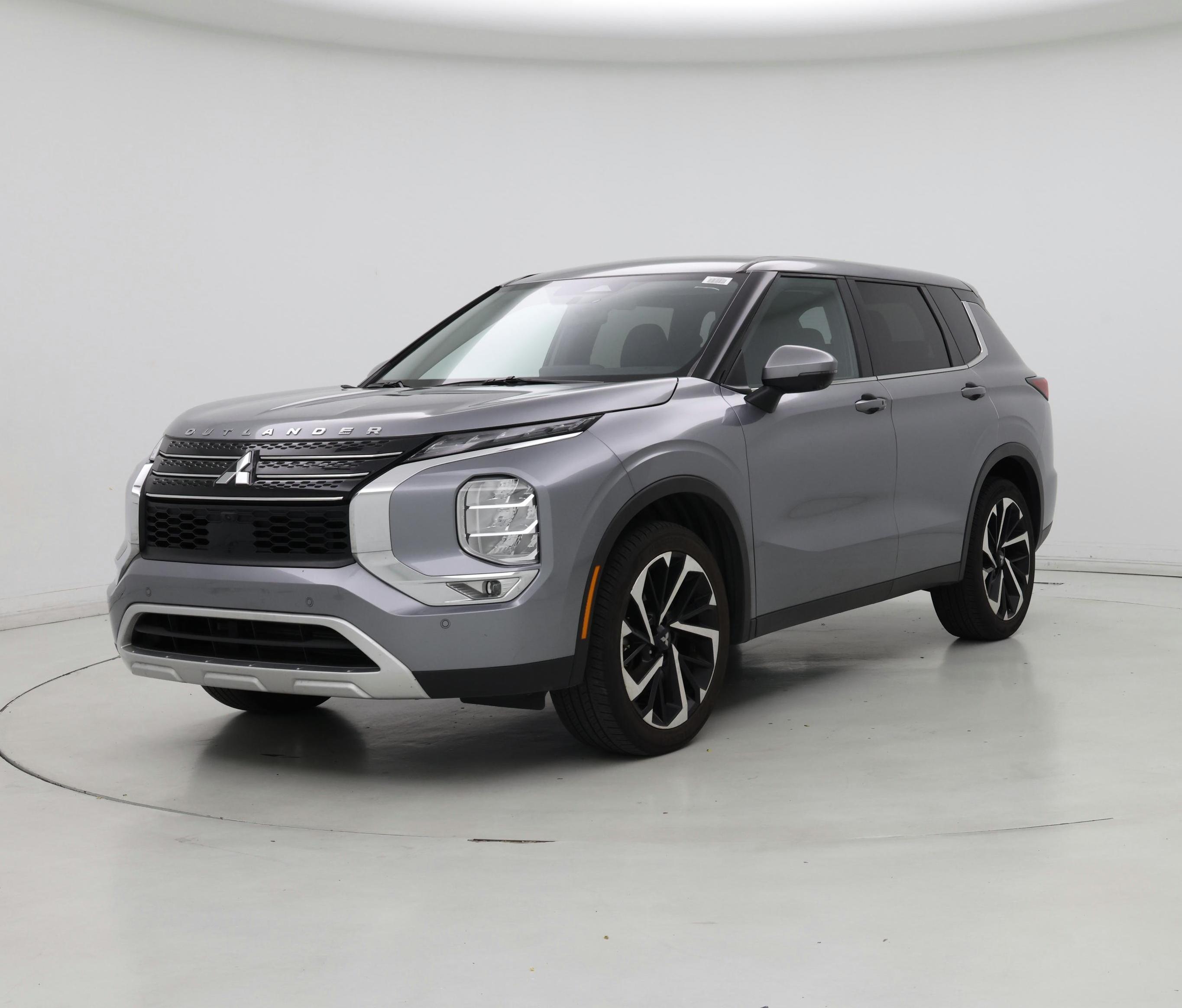Thumbnail: 2024 Mitsubishi Outlander - 4
