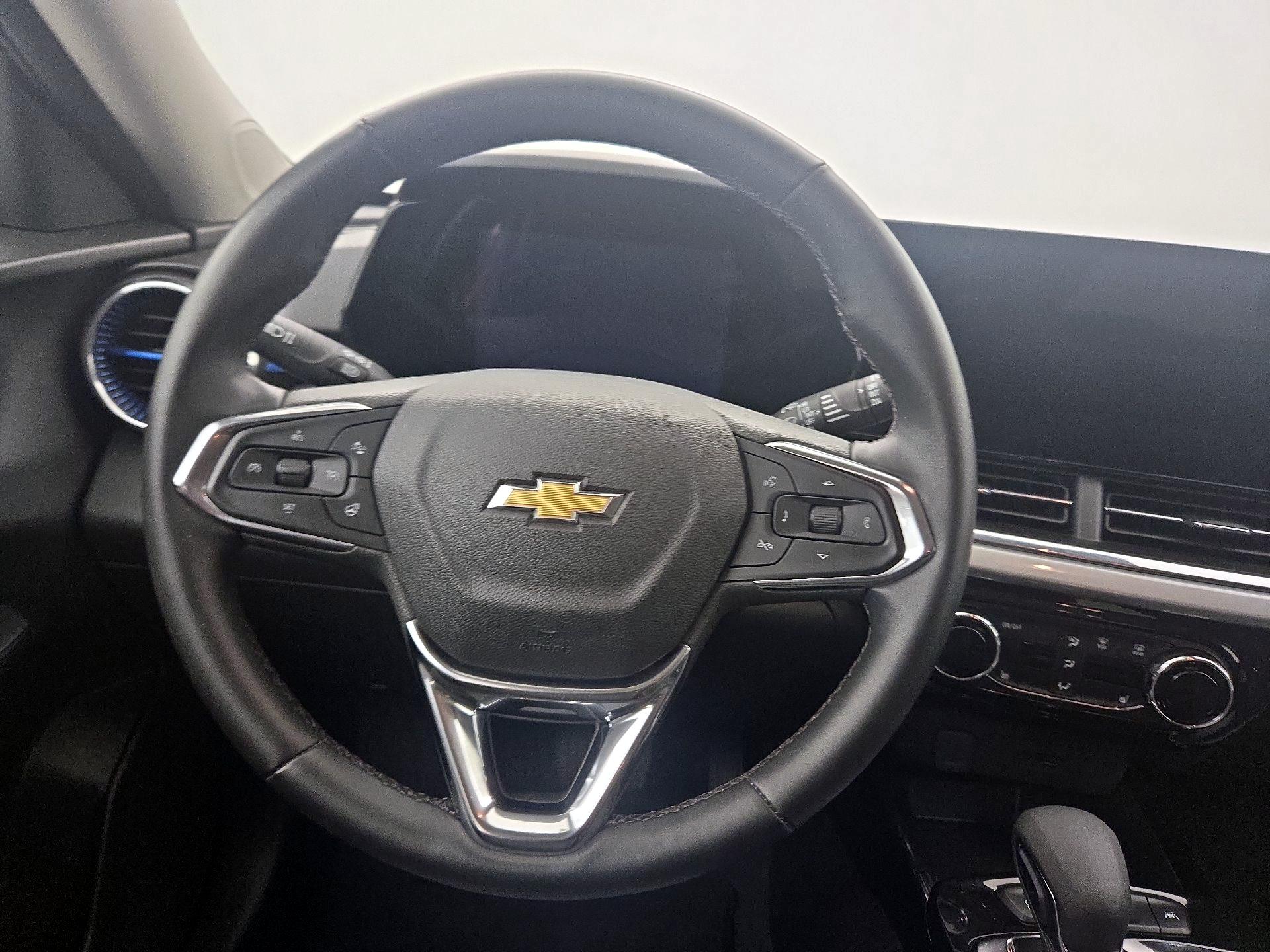 Thumbnail: 2025 Chevrolet Trax - 10