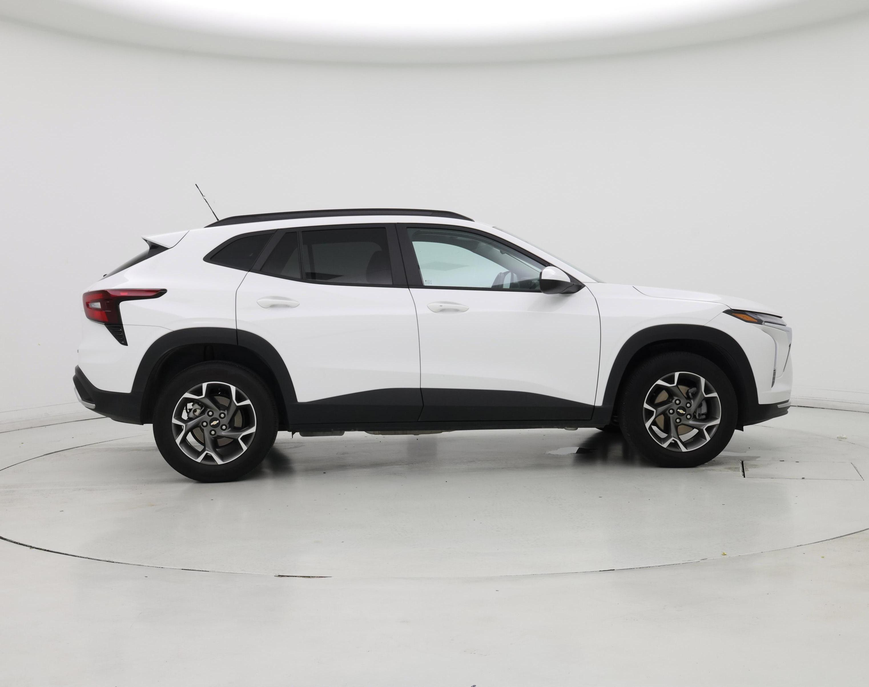 Thumbnail: 2025 Chevrolet Trax - 7