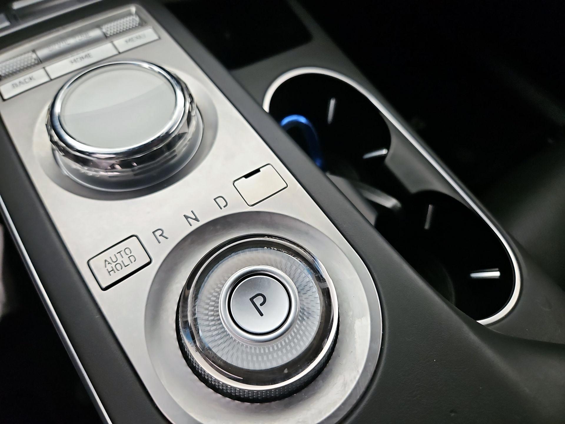 Thumbnail: 2023 Genesis GV70 - 17