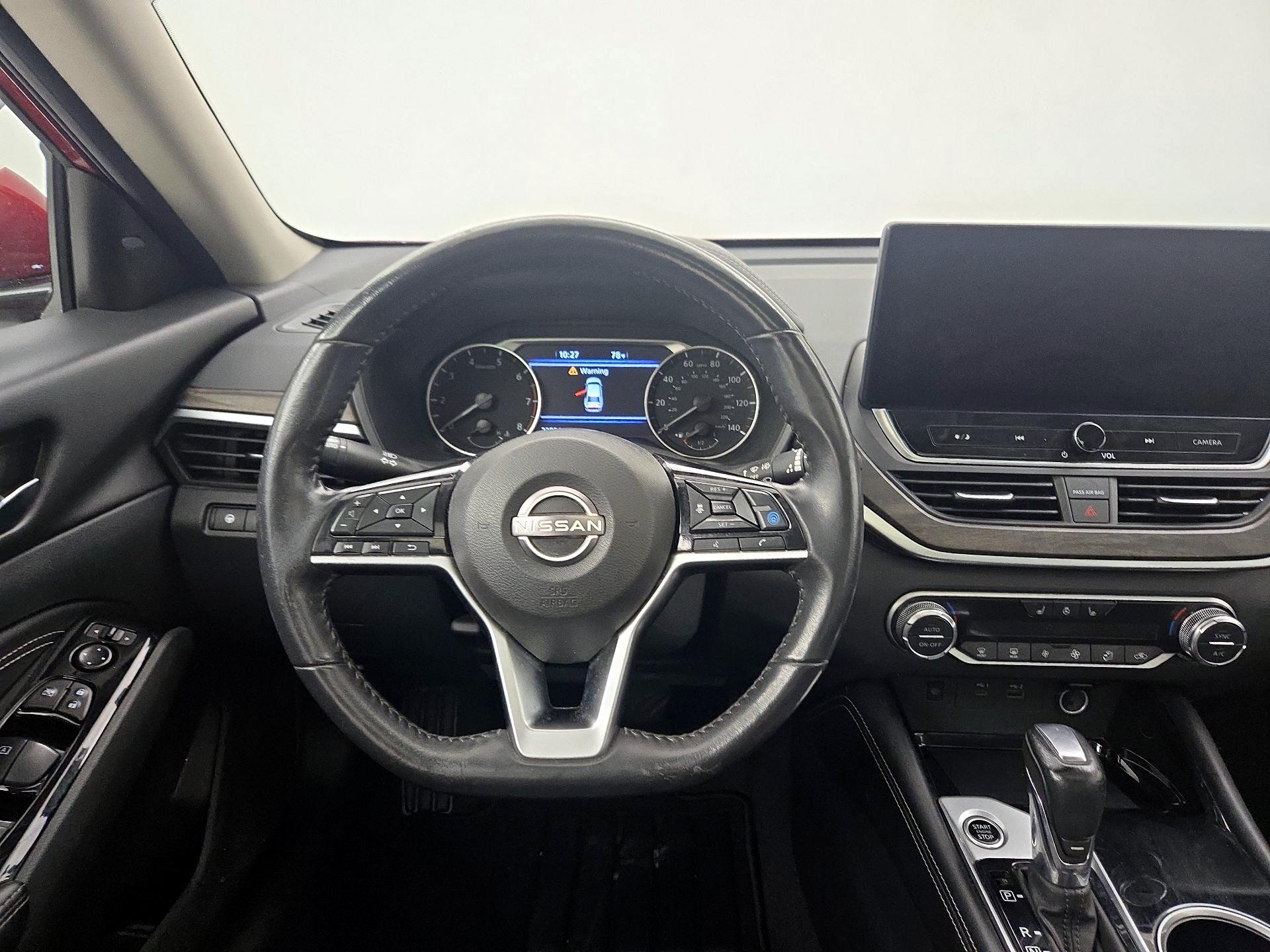 Thumbnail: 2023 Nissan Altima - 10