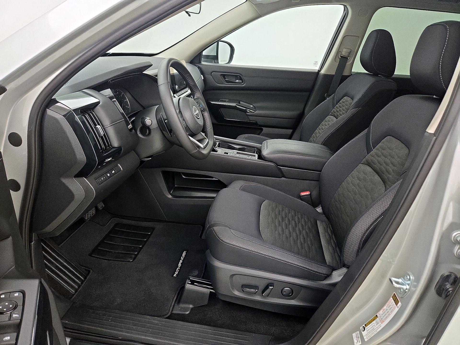 Thumbnail: 2025 Nissan Pathfinder - 11