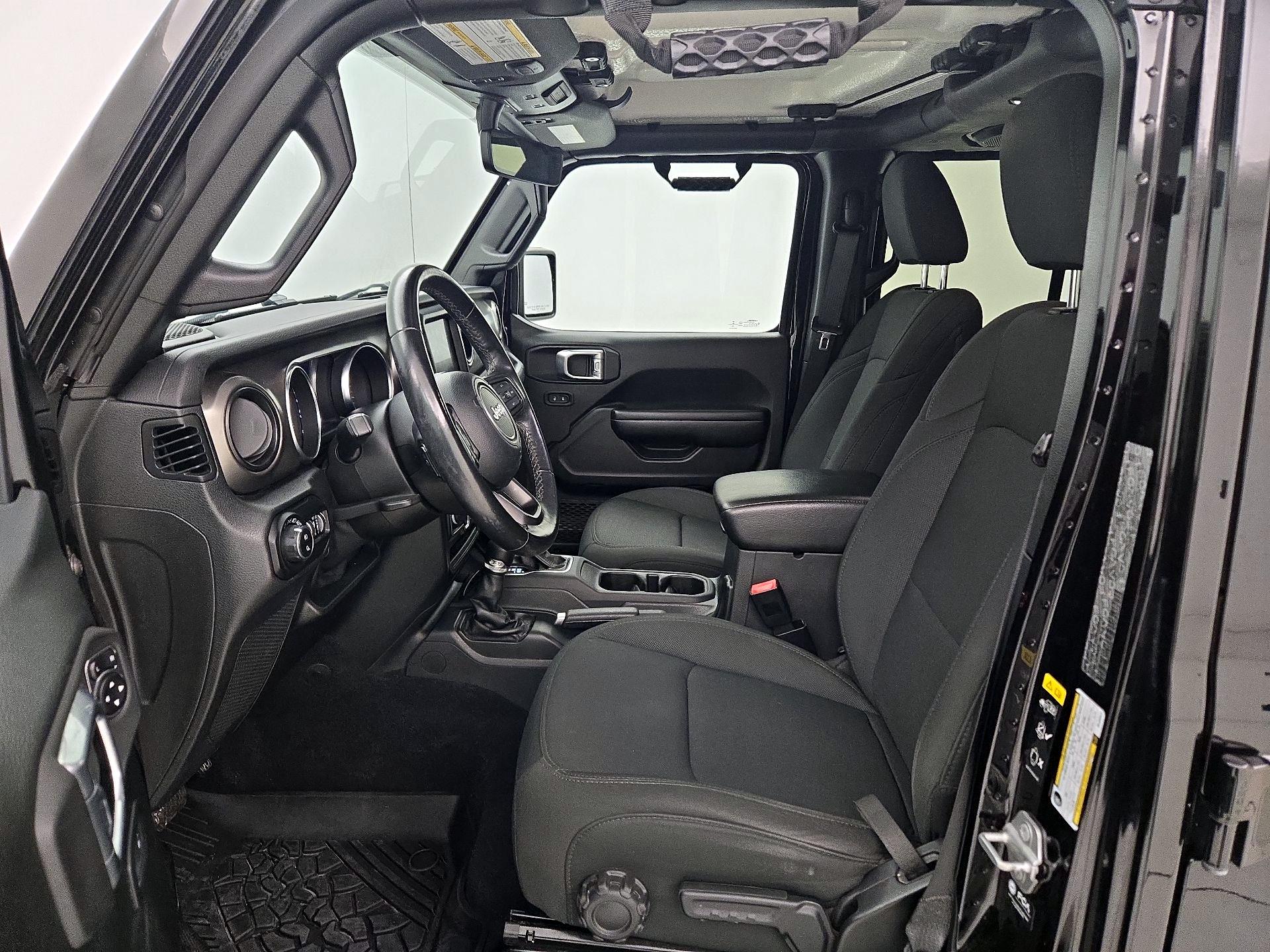 Thumbnail: 2021 Jeep Gladiator - 11