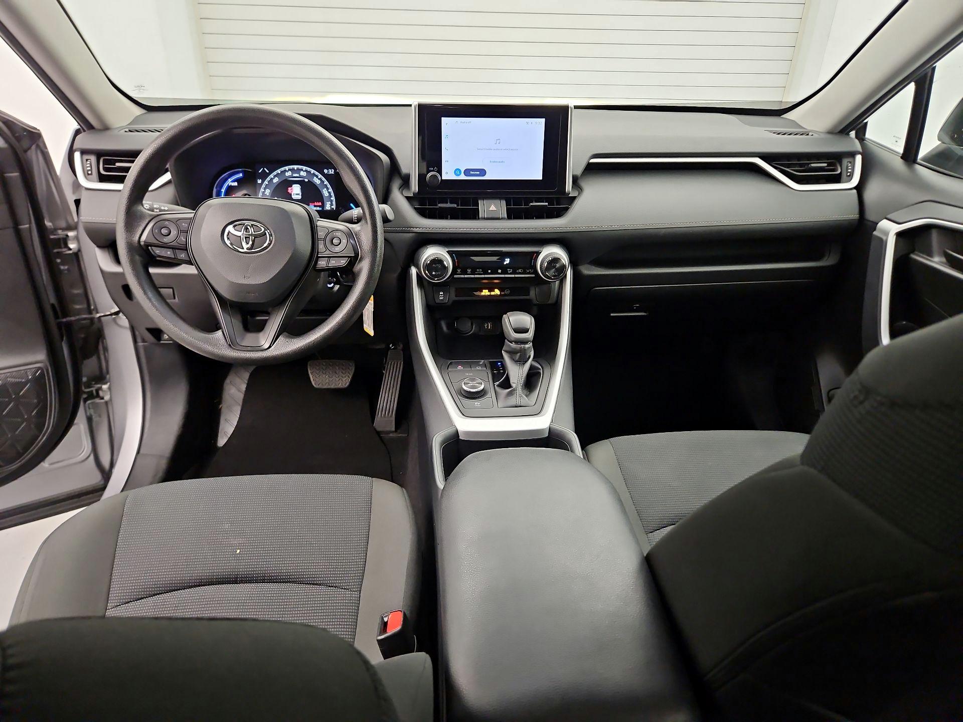 Thumbnail: 2025 Toyota RAV4 - 9
