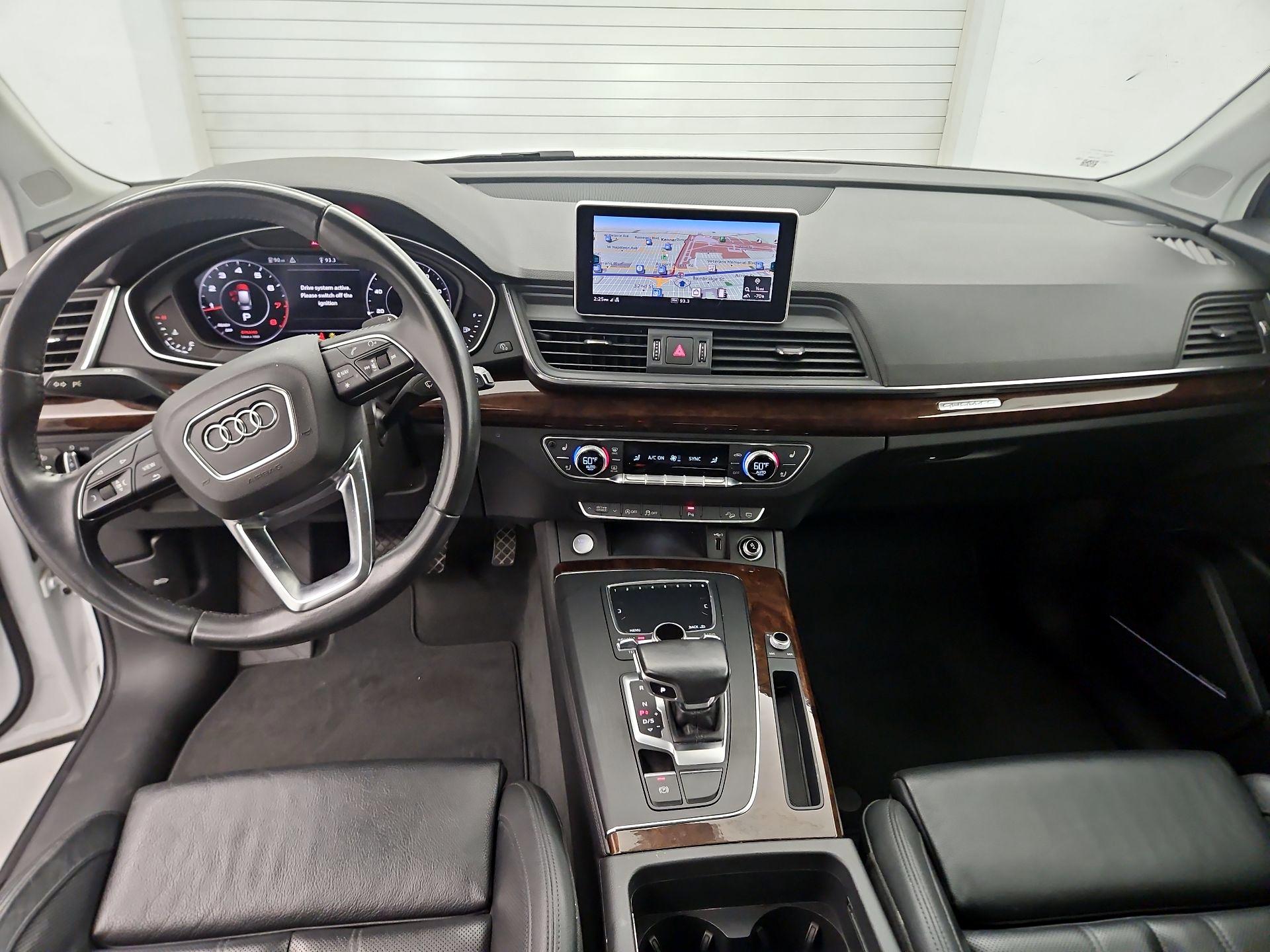 Thumbnail: 2019 Audi Q5 - 9