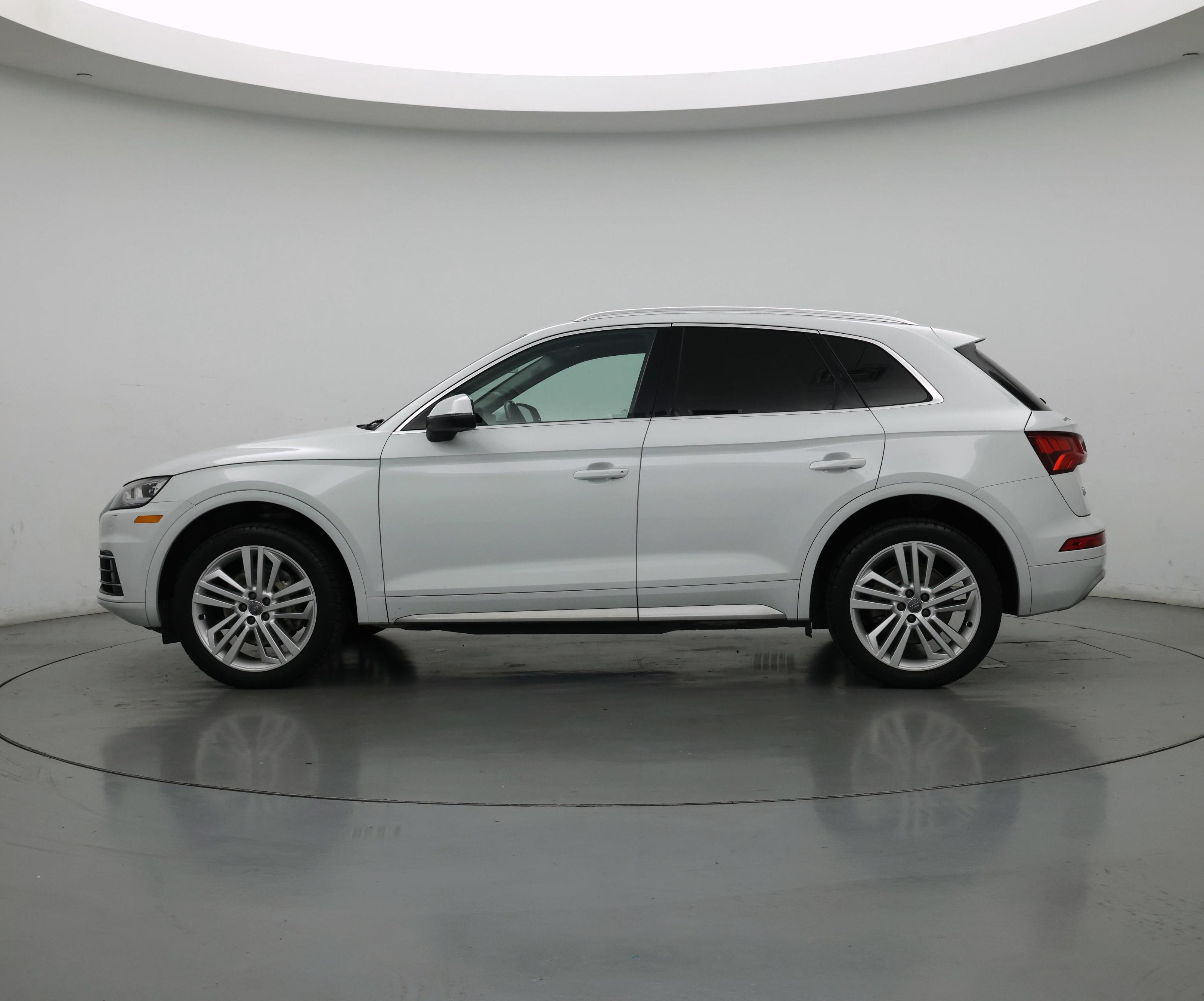 Thumbnail: 2019 Audi Q5 - 3