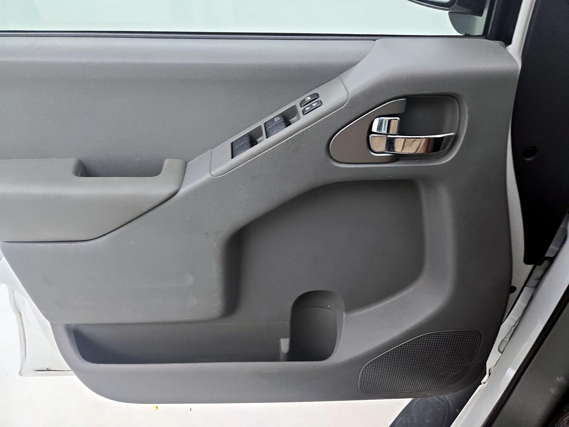 Thumbnail: 2019 Nissan Frontier - 12