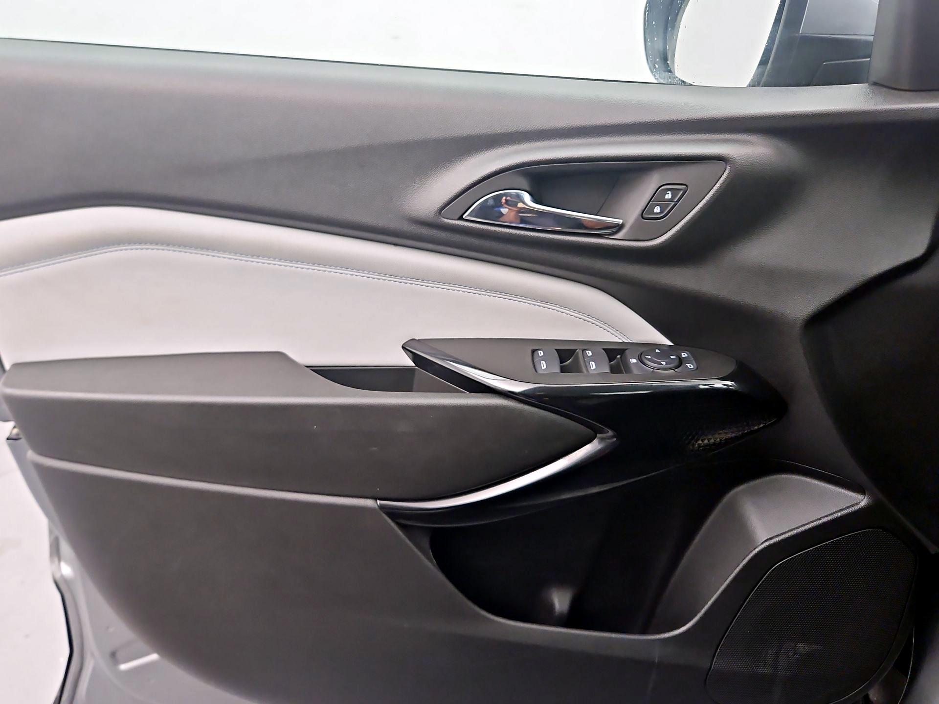 Thumbnail: 2025 Chevrolet Trax - 10