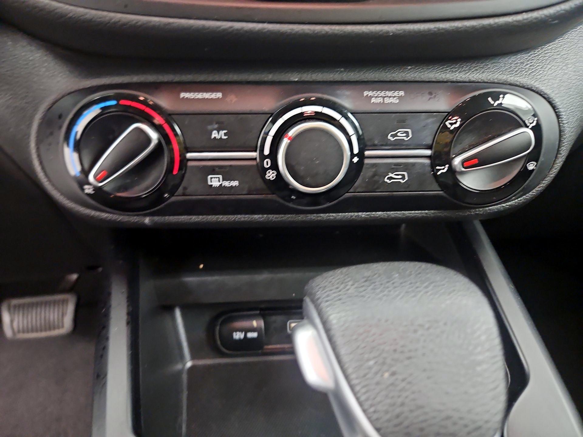 Thumbnail: 2025 Kia Soul - 14