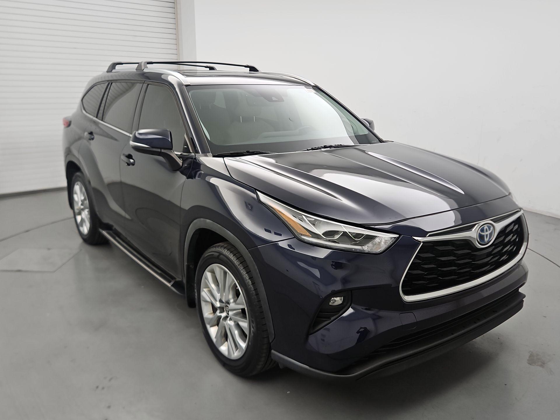 Blue 2023 Toyota Highlander Hybrid SUV / Crossover Front-Wheel Drive Automatic