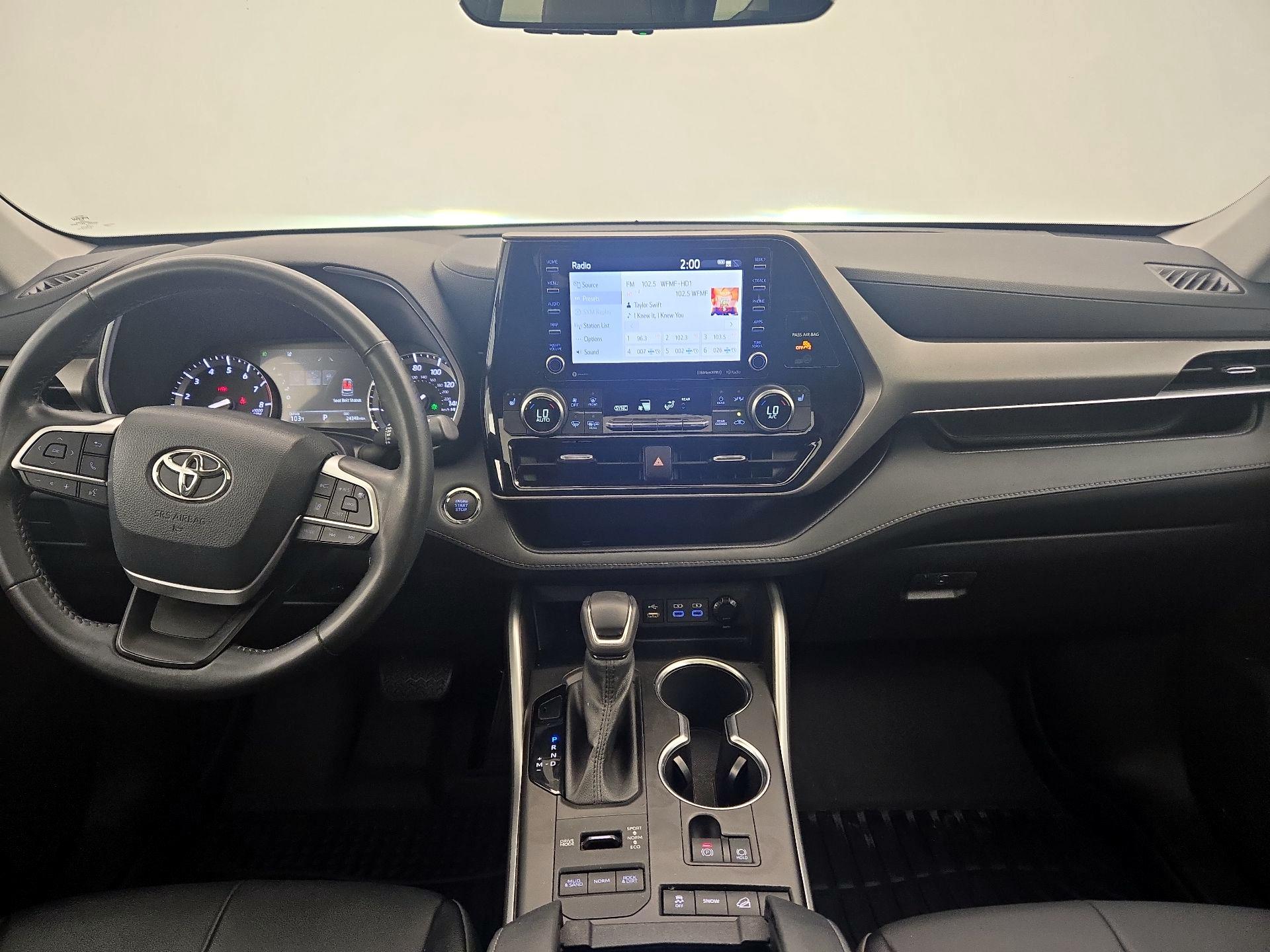 Thumbnail: 2022 Toyota Highlander - 9