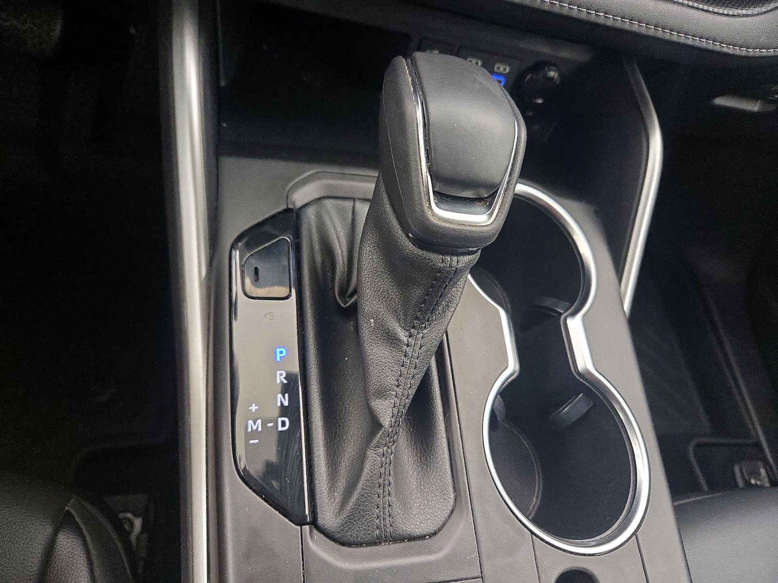 2022 Toyota Highlander XLE - Photo 18