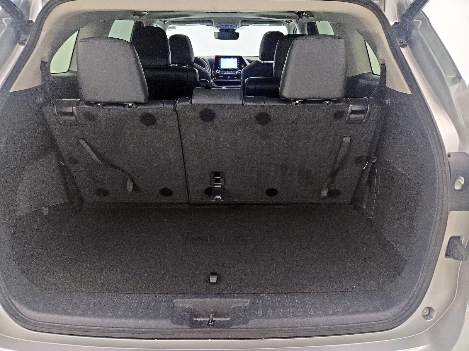 2022 Toyota Highlander XLE - Photo 22
