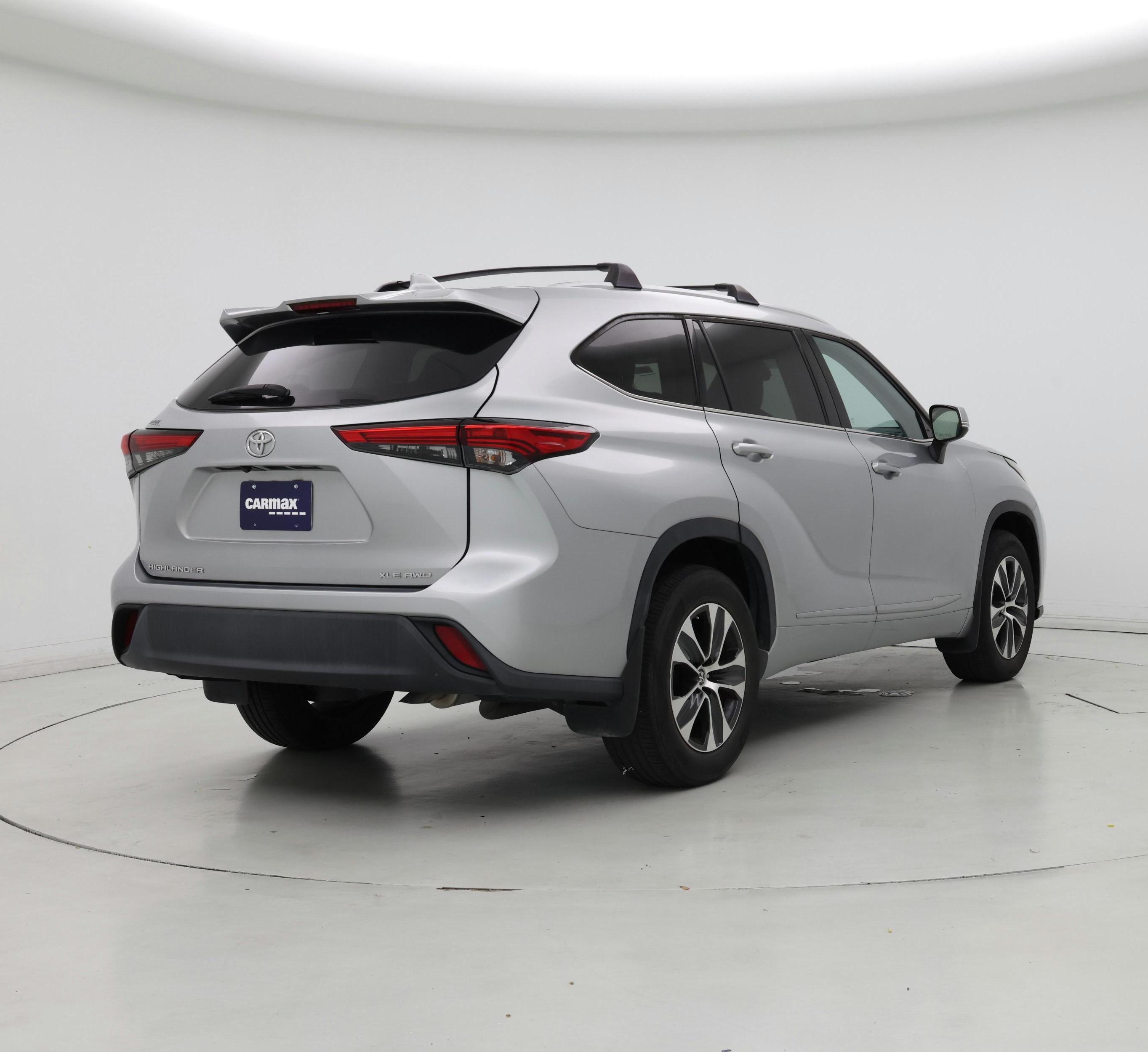 Thumbnail: 2022 Toyota Highlander - 8