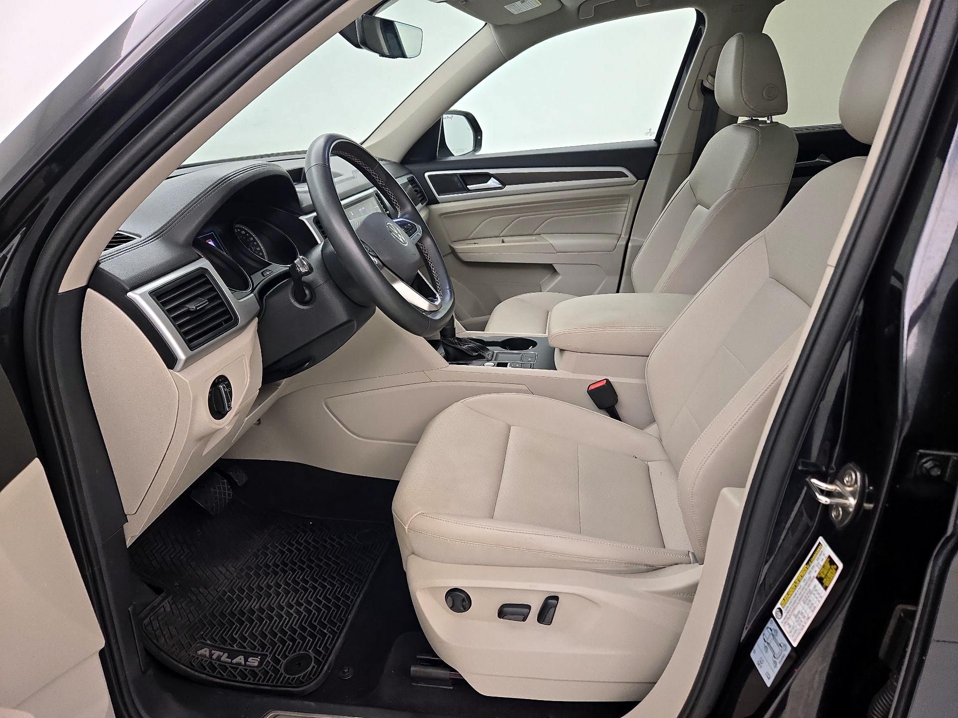 Thumbnail: 2021 Volkswagen Atlas - 11