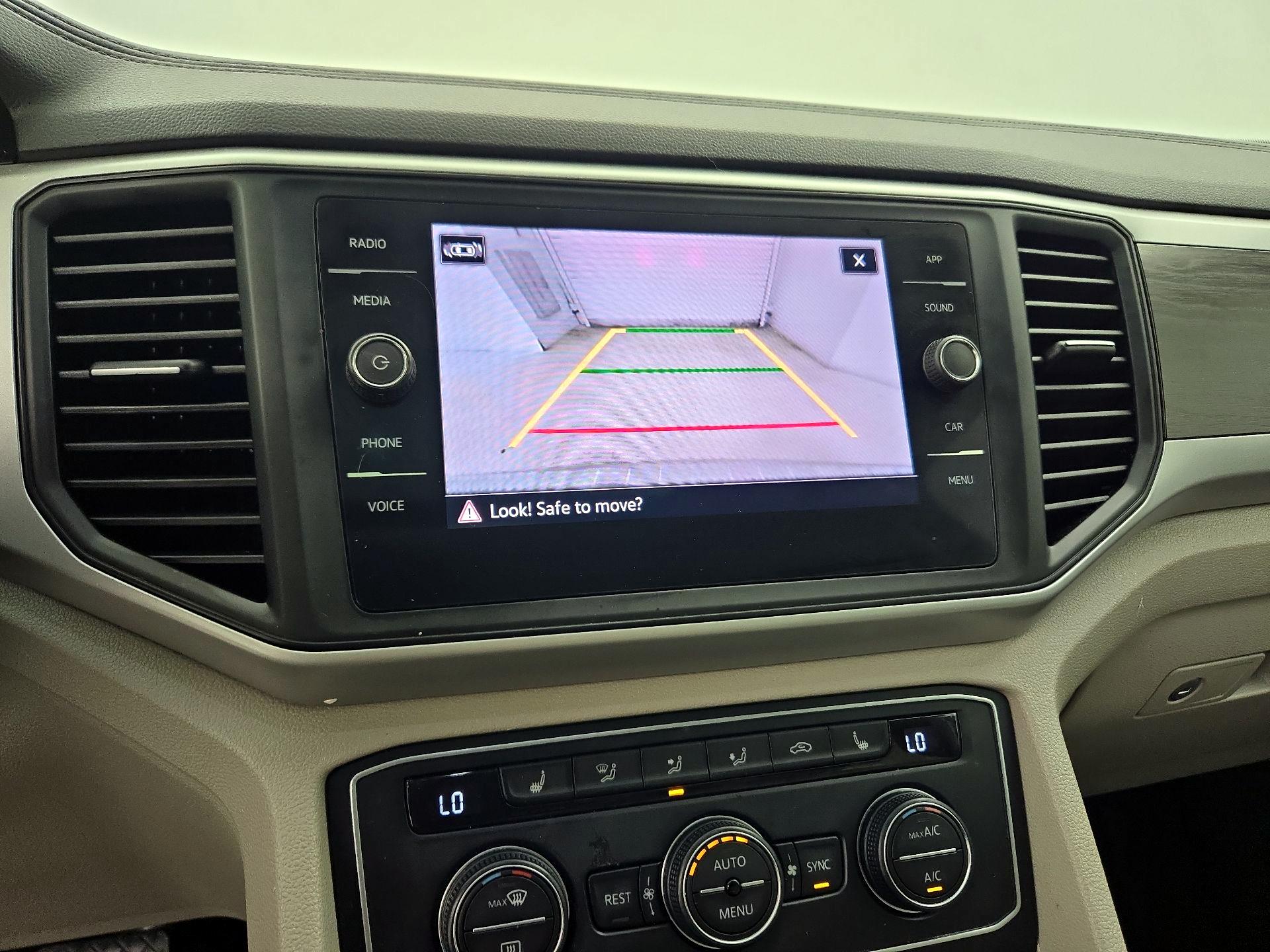 Thumbnail: 2021 Volkswagen Atlas - 14