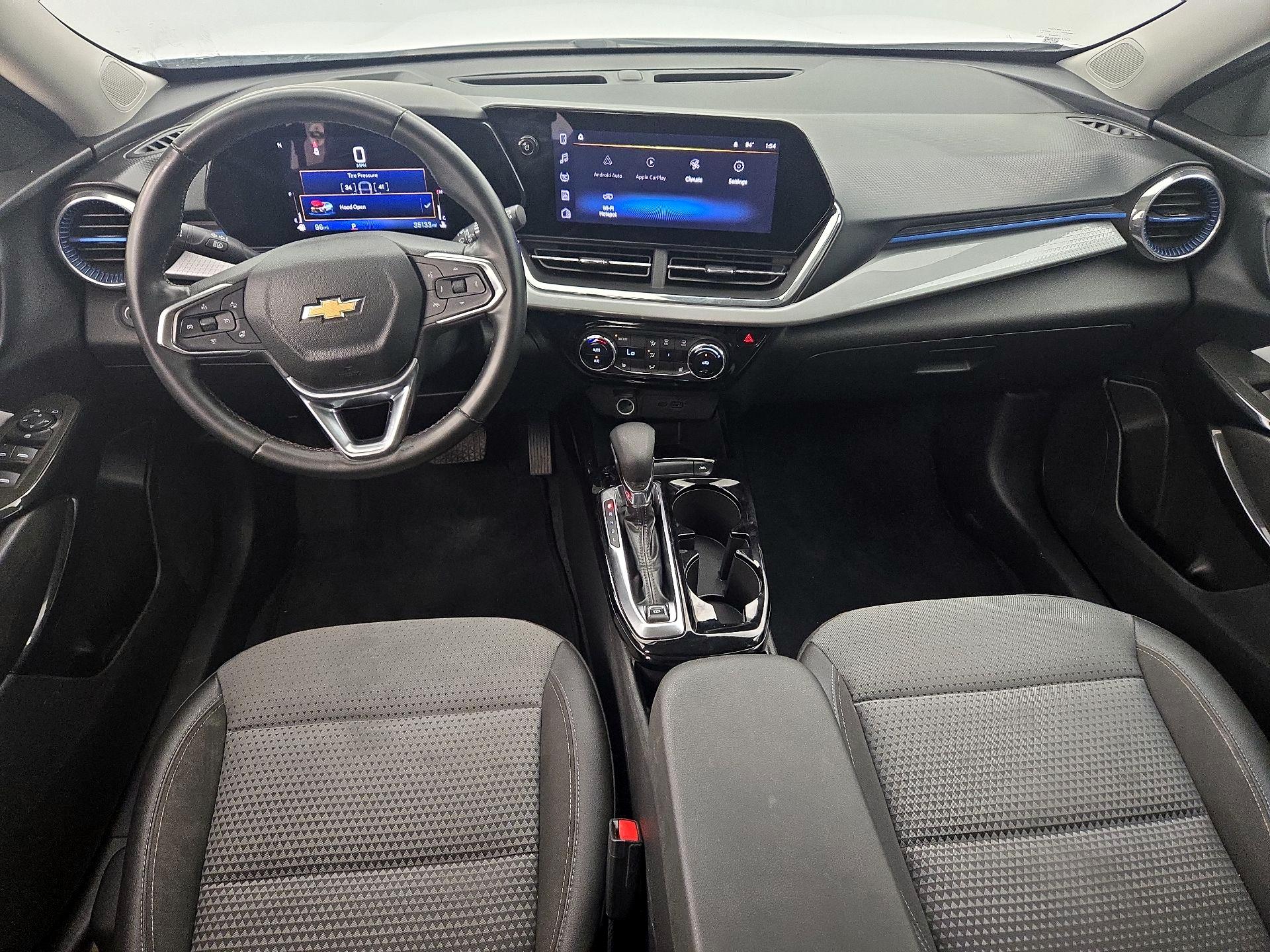 Thumbnail: 2024 Chevrolet Trax - 9