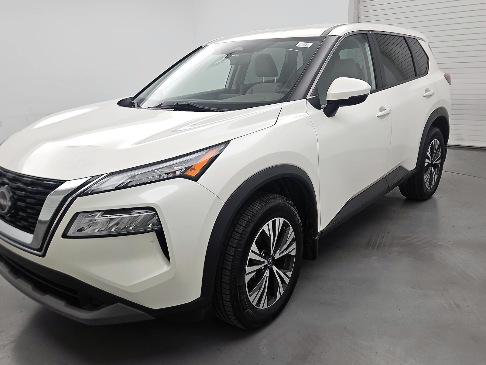 2023 Nissan Rogue SV - Photo 3