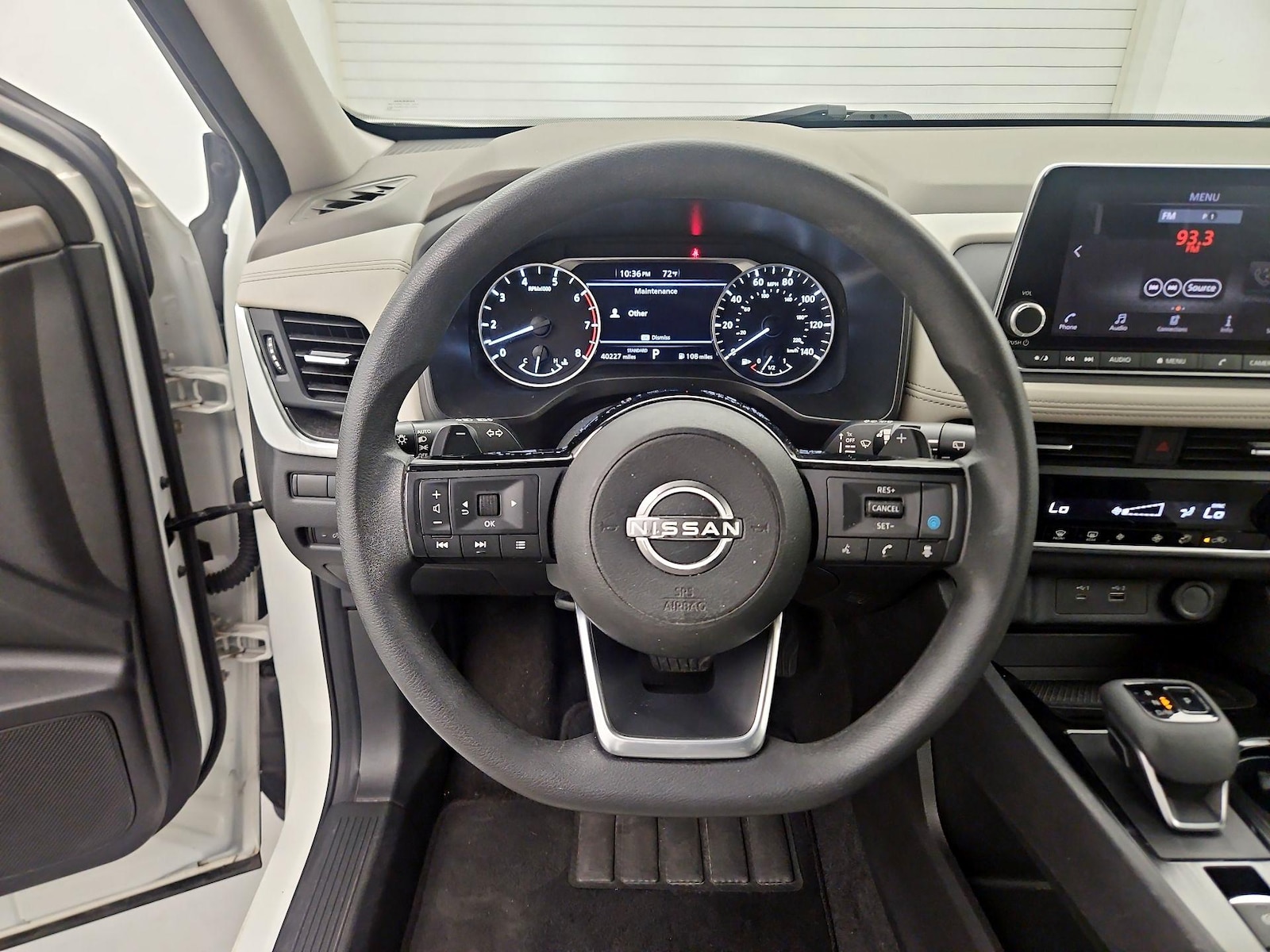 2023 Nissan Rogue SV - Photo 9