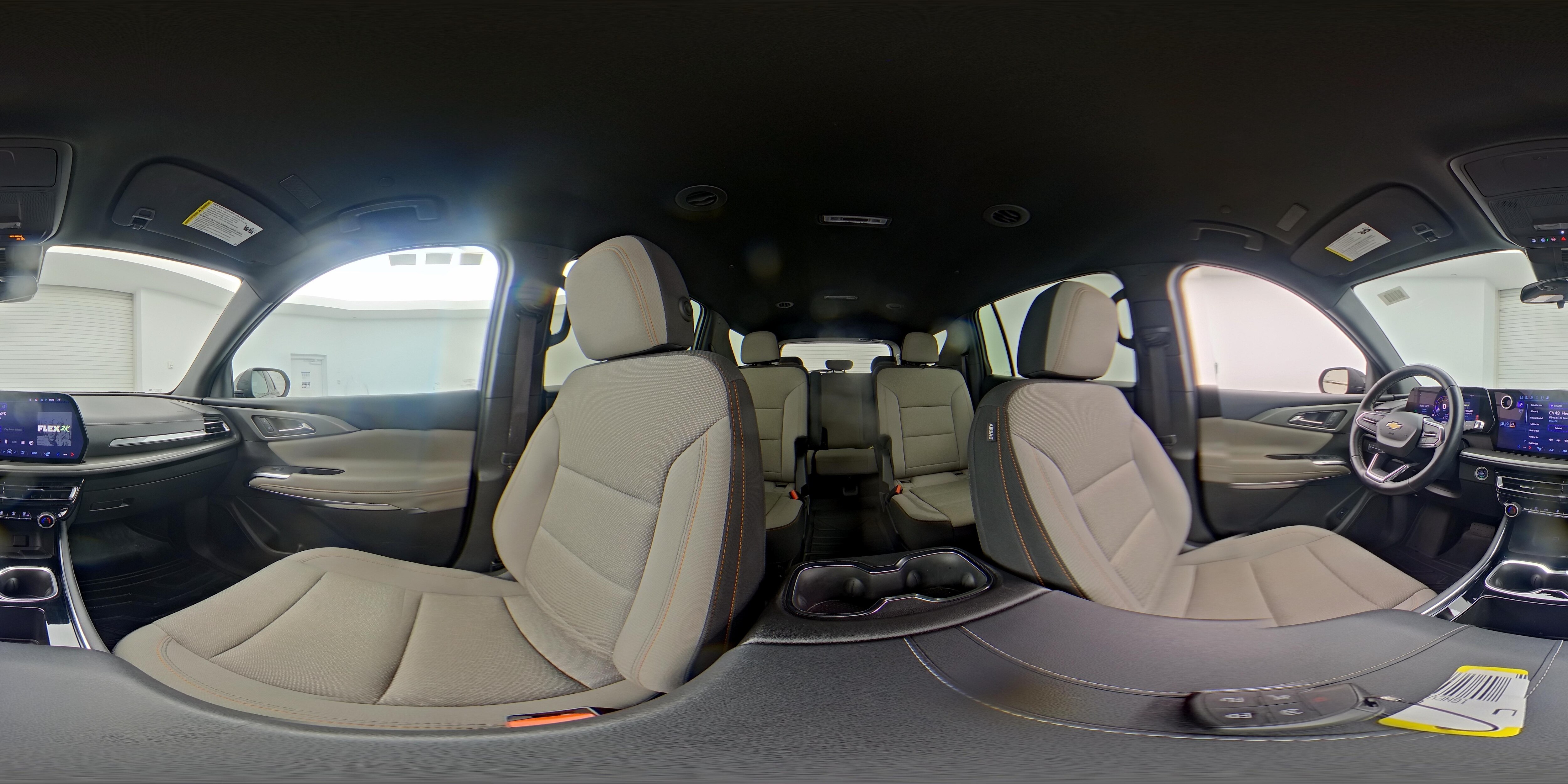 2025 Chevrolet Traverse LT - Photo 21