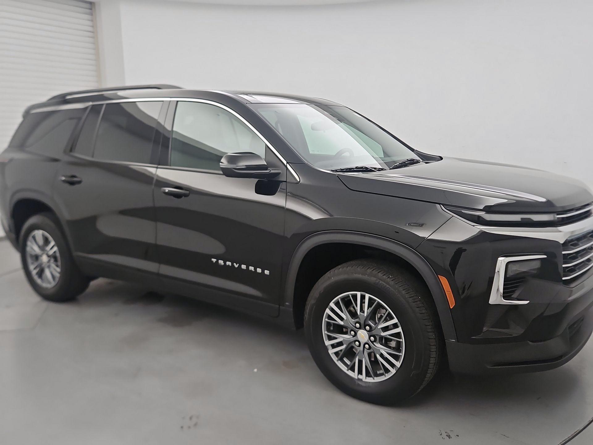 Black 2025 Chevrolet Traverse SUV / Crossover Four-Wheel Drive Automatic