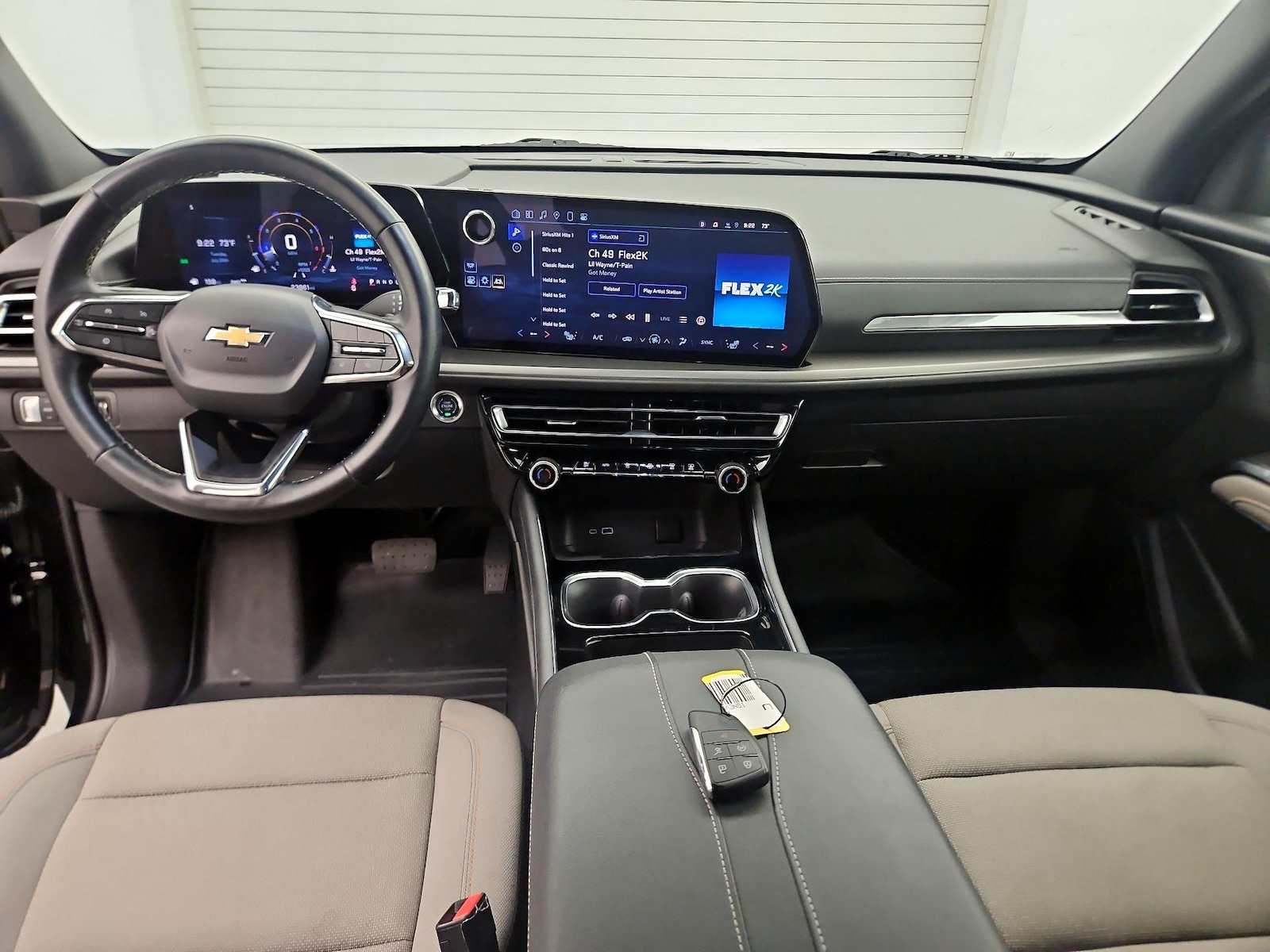 2025 Chevrolet Traverse LT - Photo 8