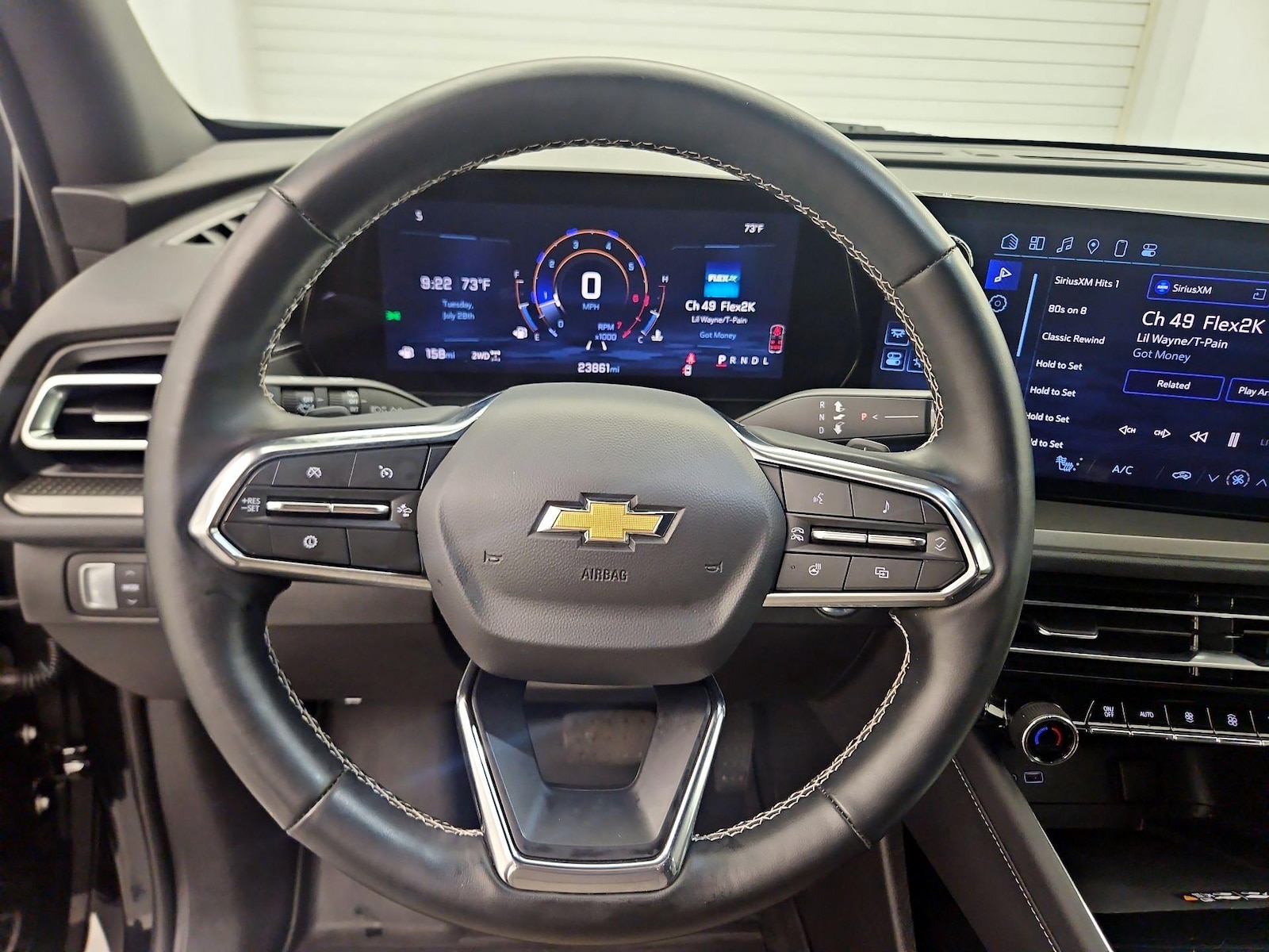 2025 Chevrolet Traverse LT - Photo 9