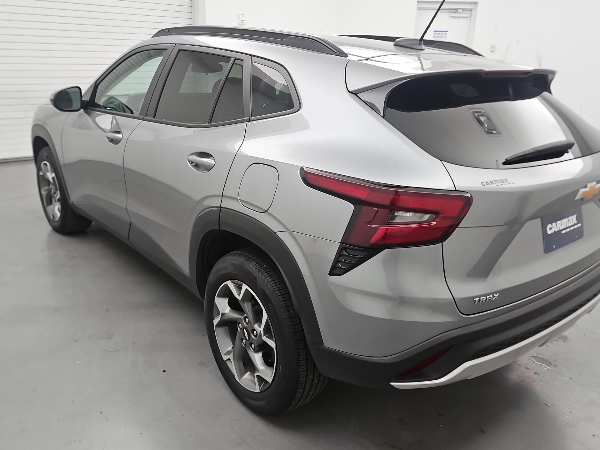 Thumbnail: 2025 Chevrolet Trax - 7