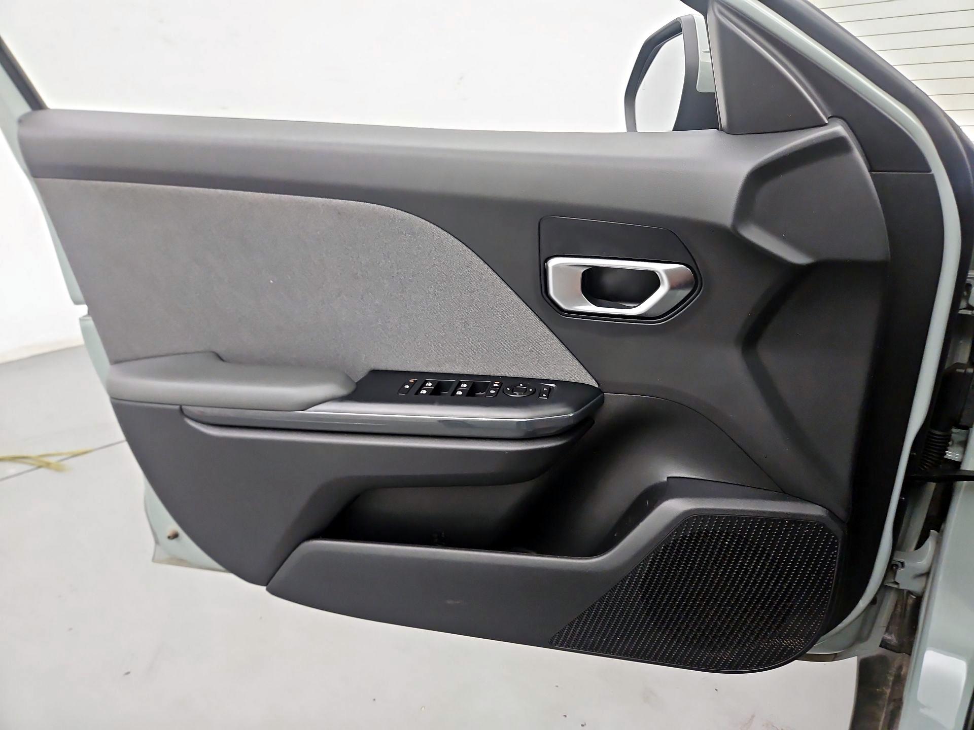 Thumbnail: 2025 Kia K4 - 10