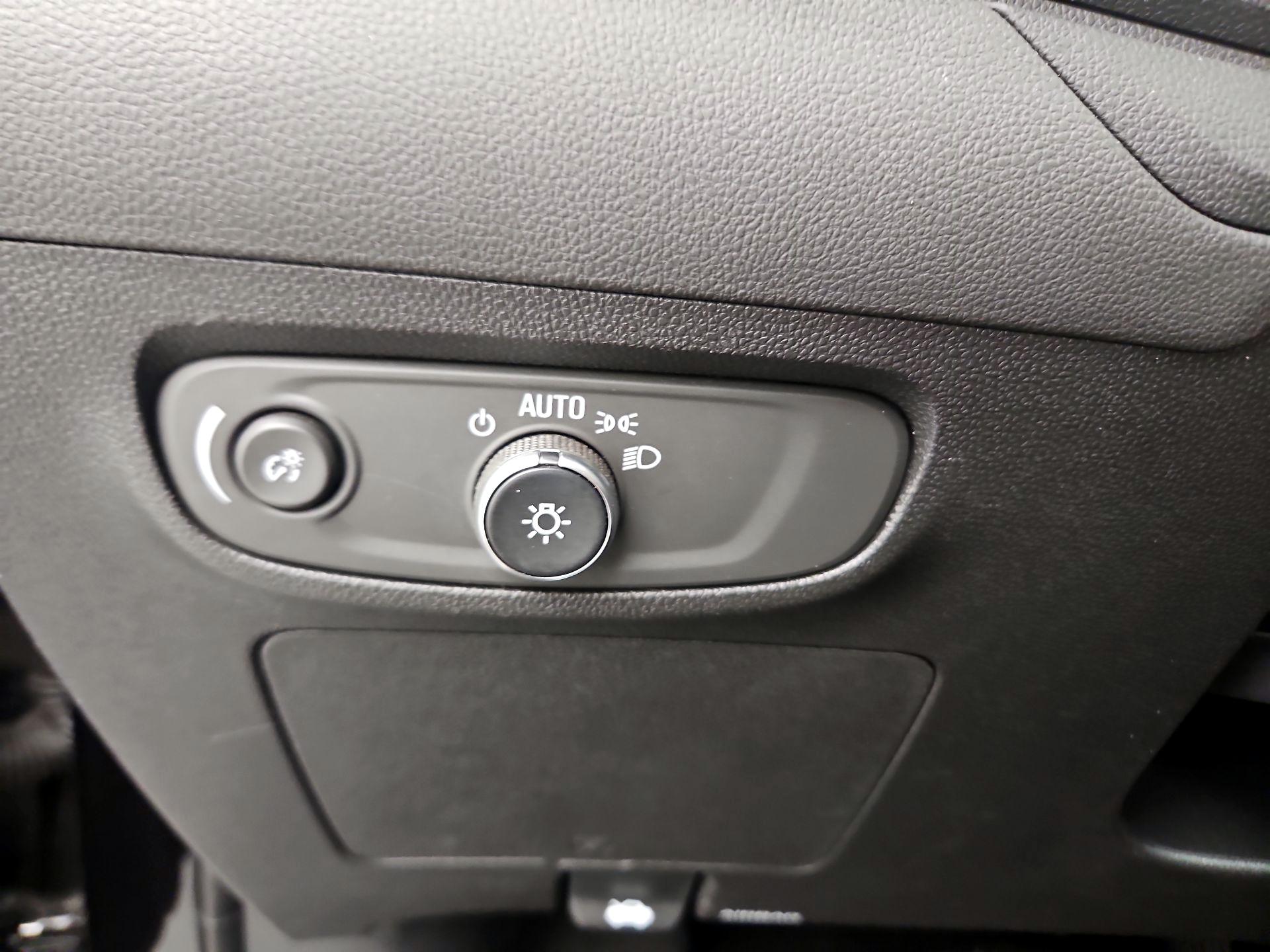 Thumbnail: 2025 Buick Encore GX - 11