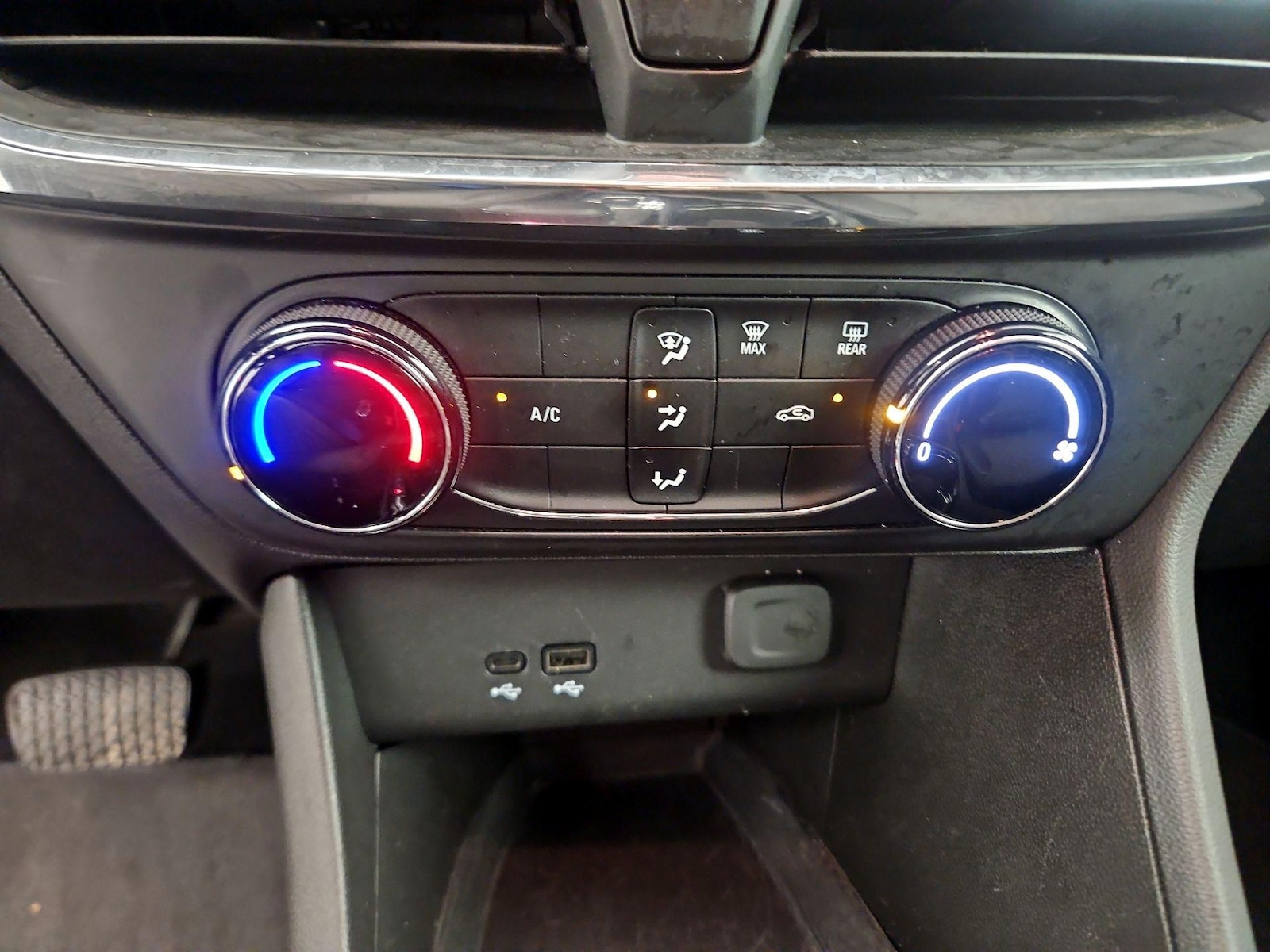 2025 Buick Encore GX Preferred - Photo 15