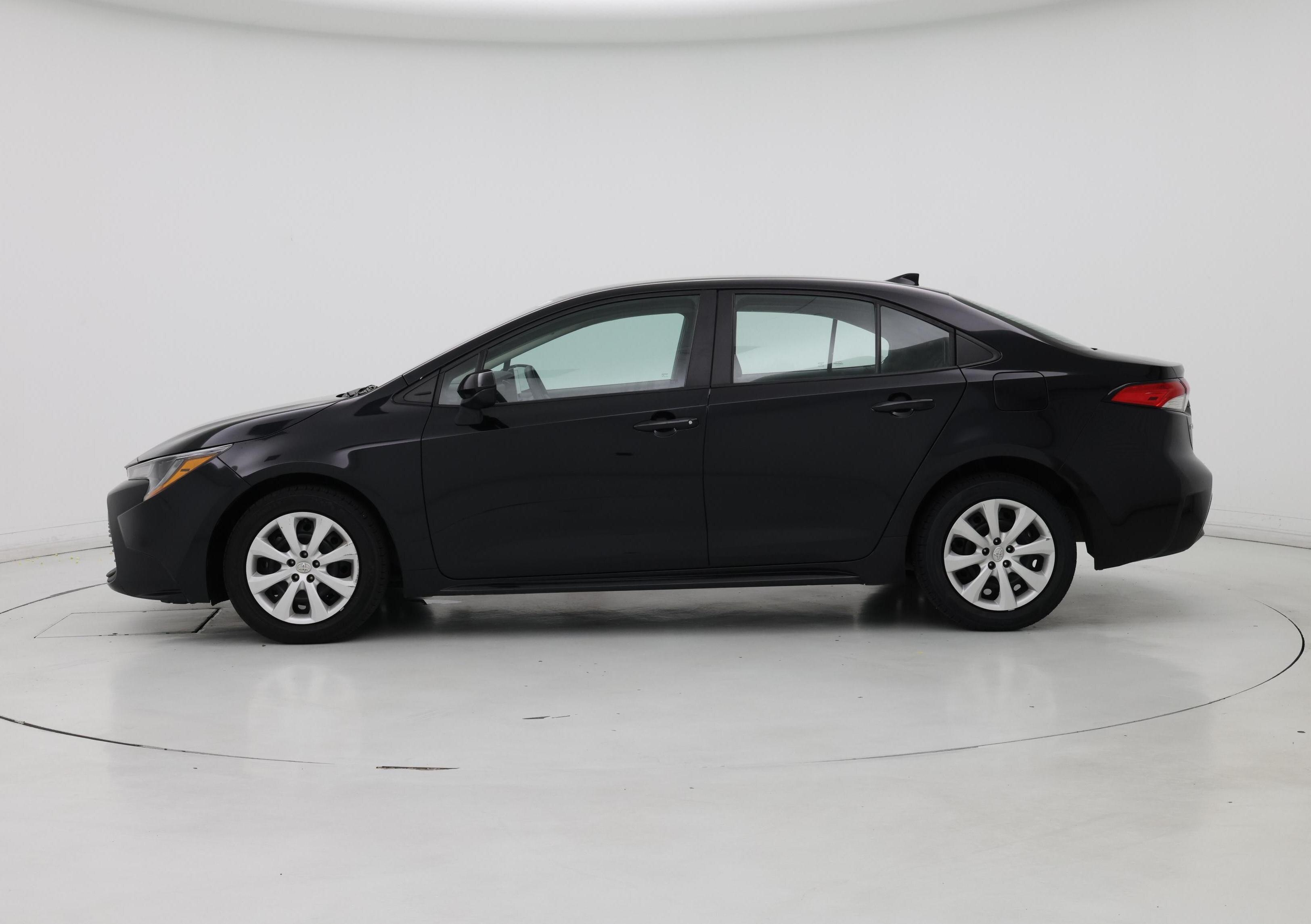 Thumbnail: 2024 Toyota Corolla - 3