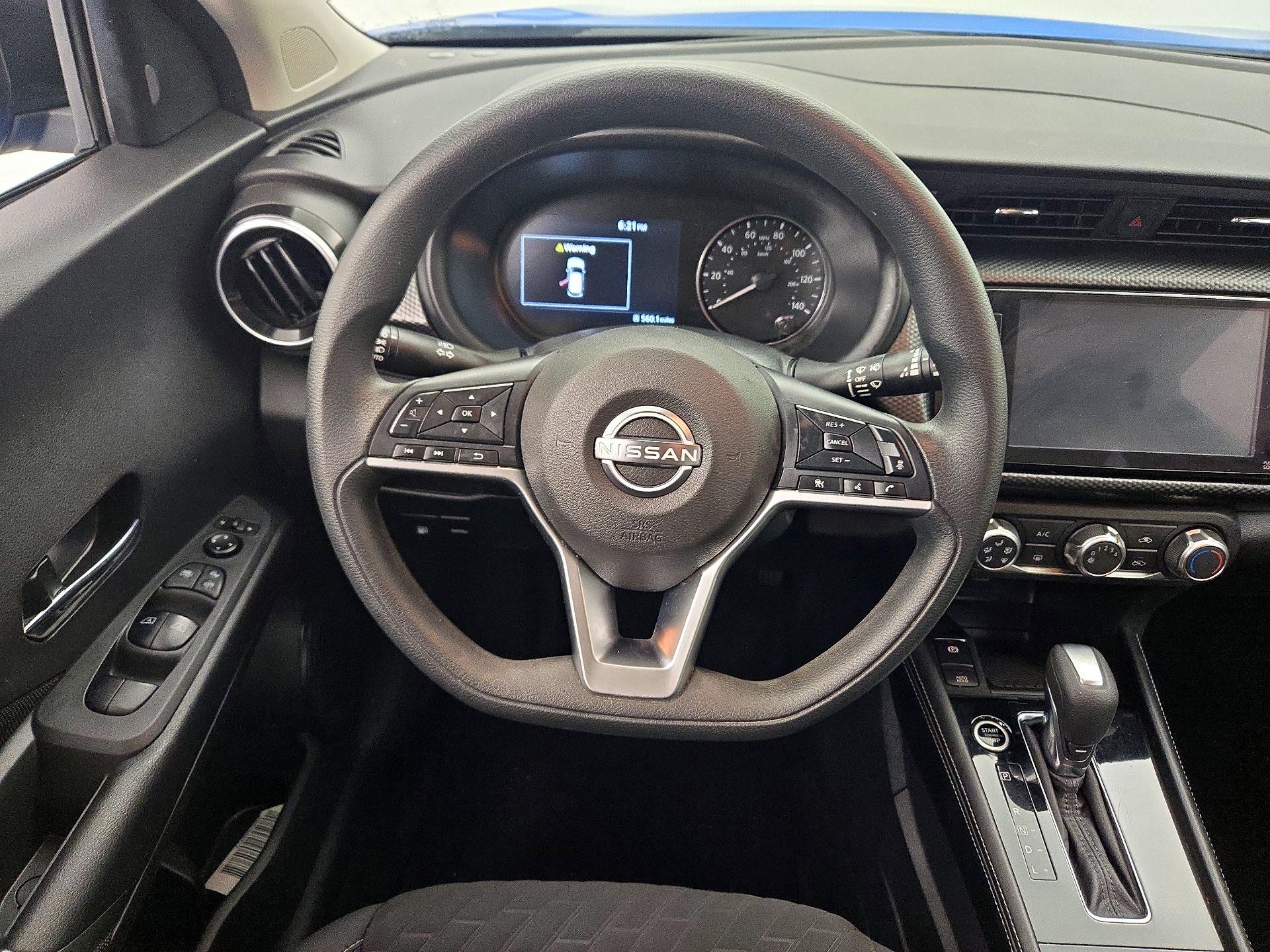 Thumbnail: 2023 Nissan Kicks - 10