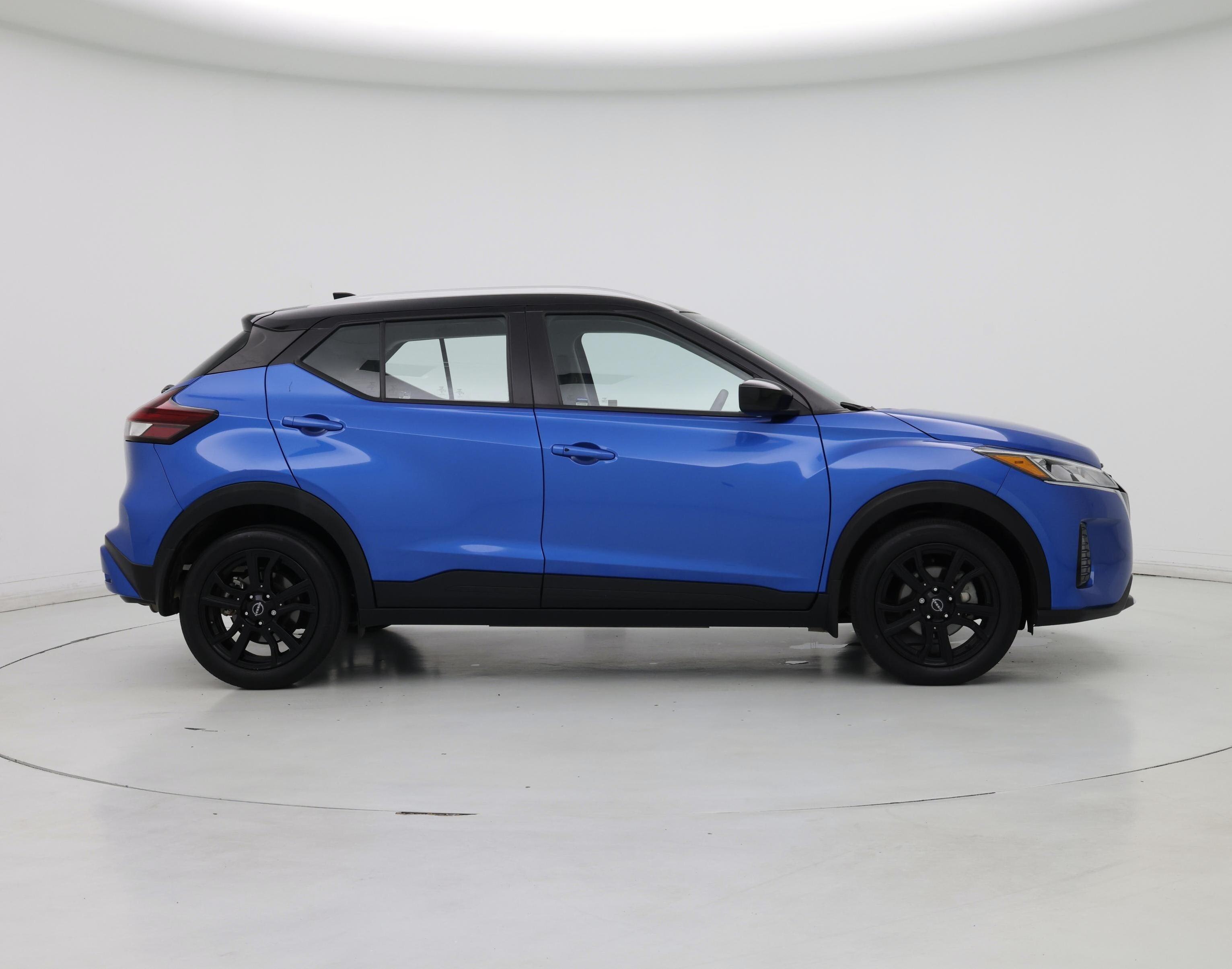 Thumbnail: 2023 Nissan Kicks - 7