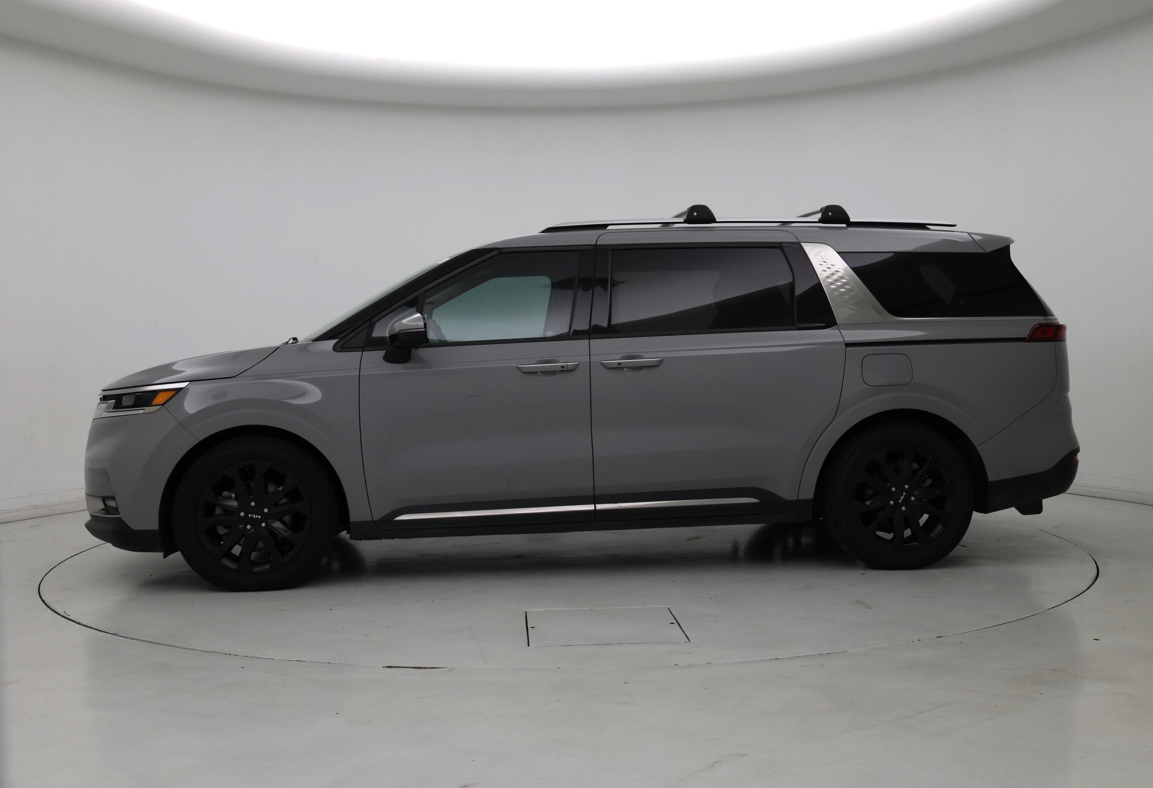 Thumbnail: 2024 Kia Carnival - 3