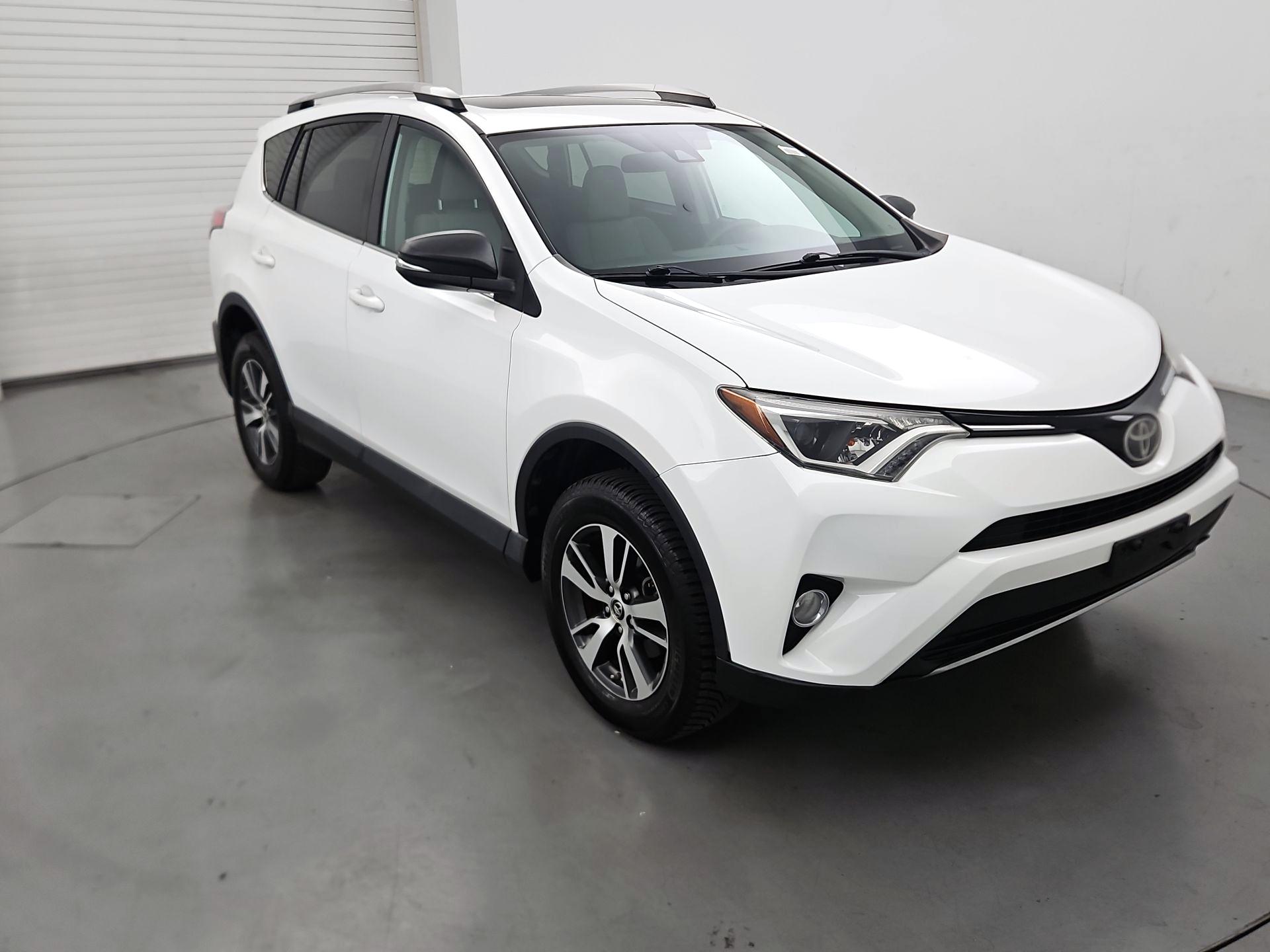 Thumbnail: 2018 Toyota RAV4 - 1