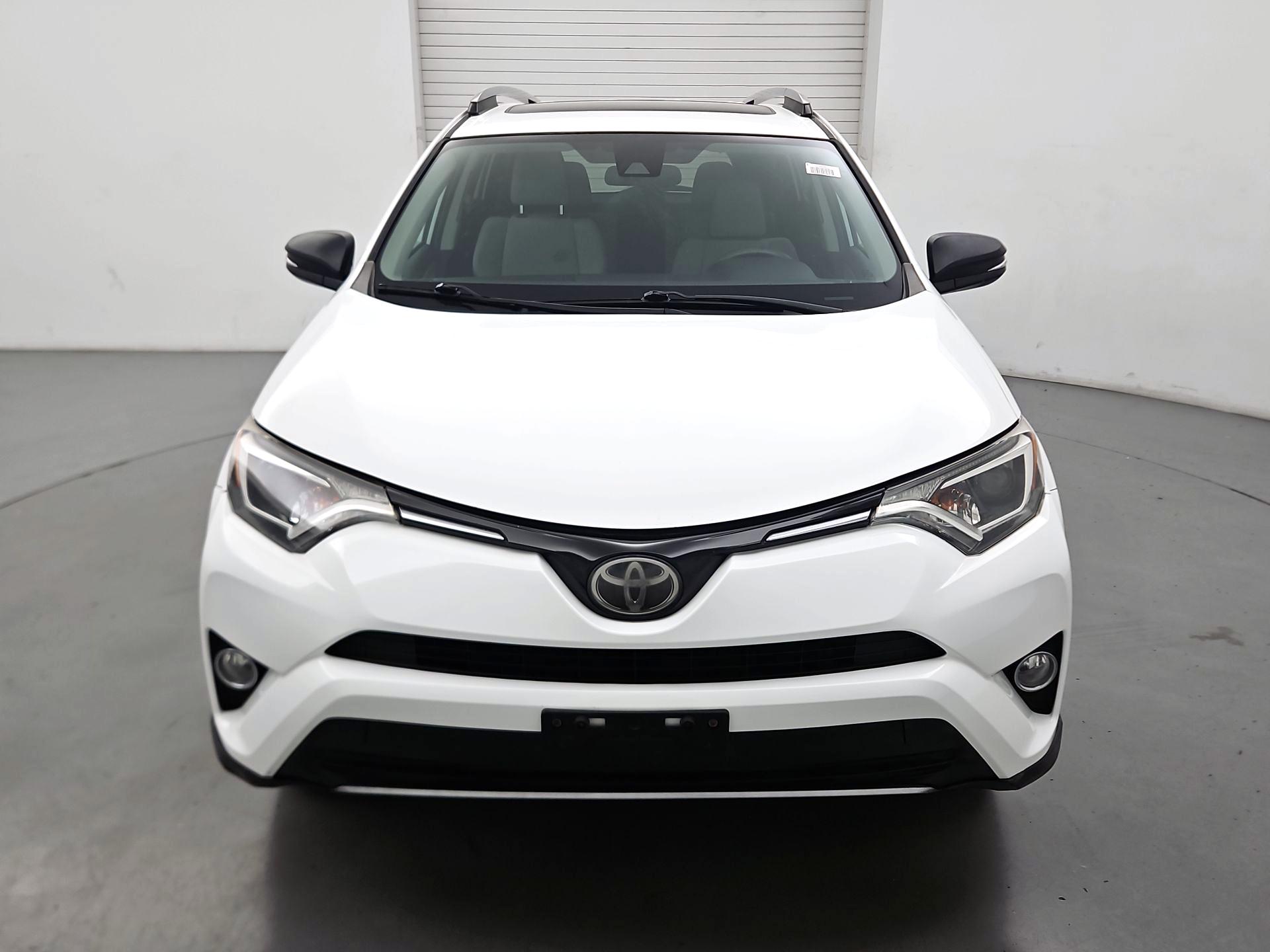 Thumbnail: 2018 Toyota RAV4 - 2